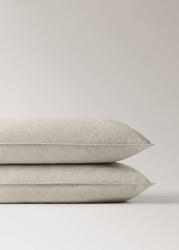 Two washed linen pillowcases 50x75 cm — Sand