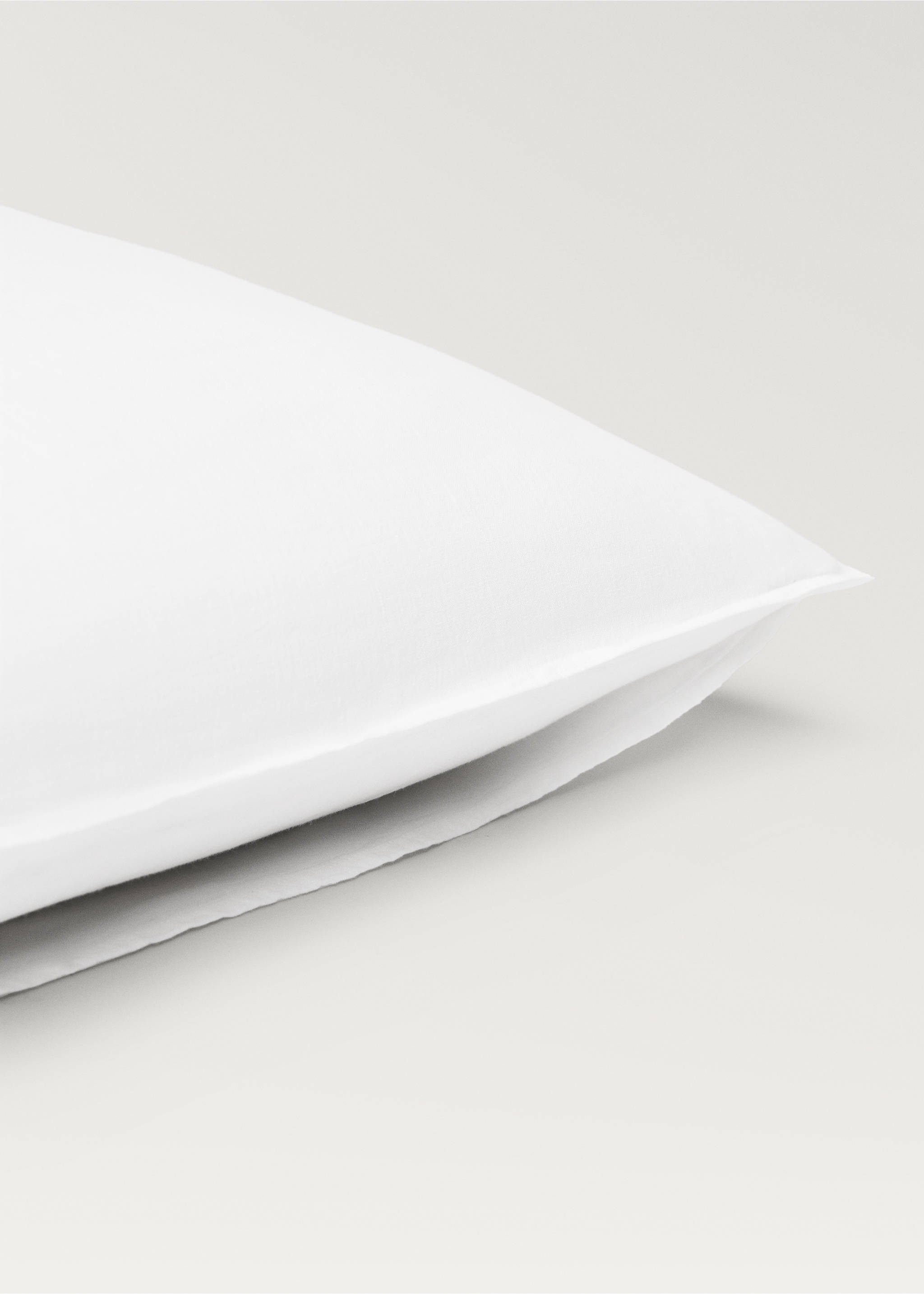 Two washed linen pillowcases 60x60 cm - Details of the article 2, White. Ref: 27022933-00.