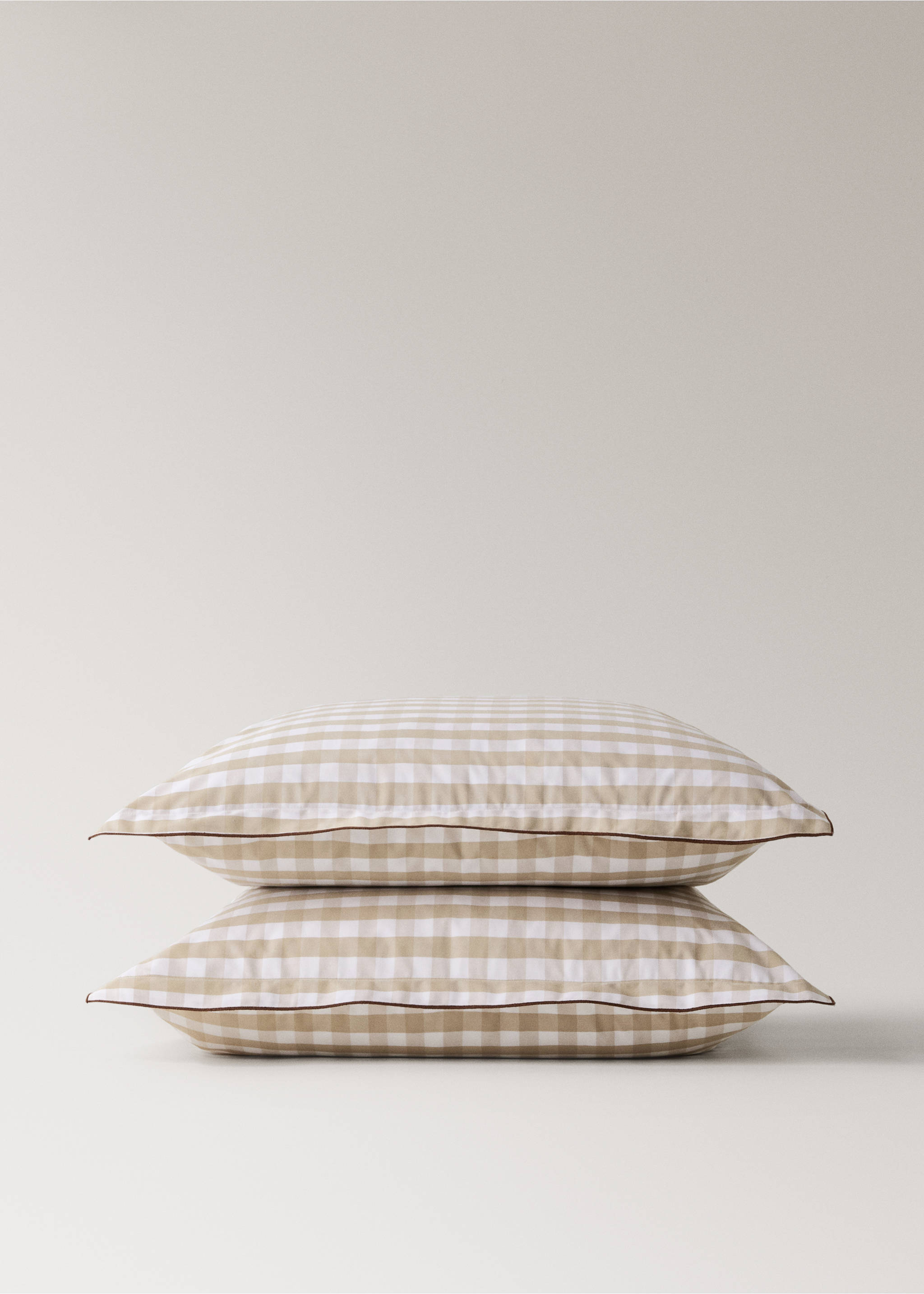 Vichy check cotton percale pillowcases 60x60 cm - Details of the article 3, Tobacco Brown. Ref: 27022936-00.