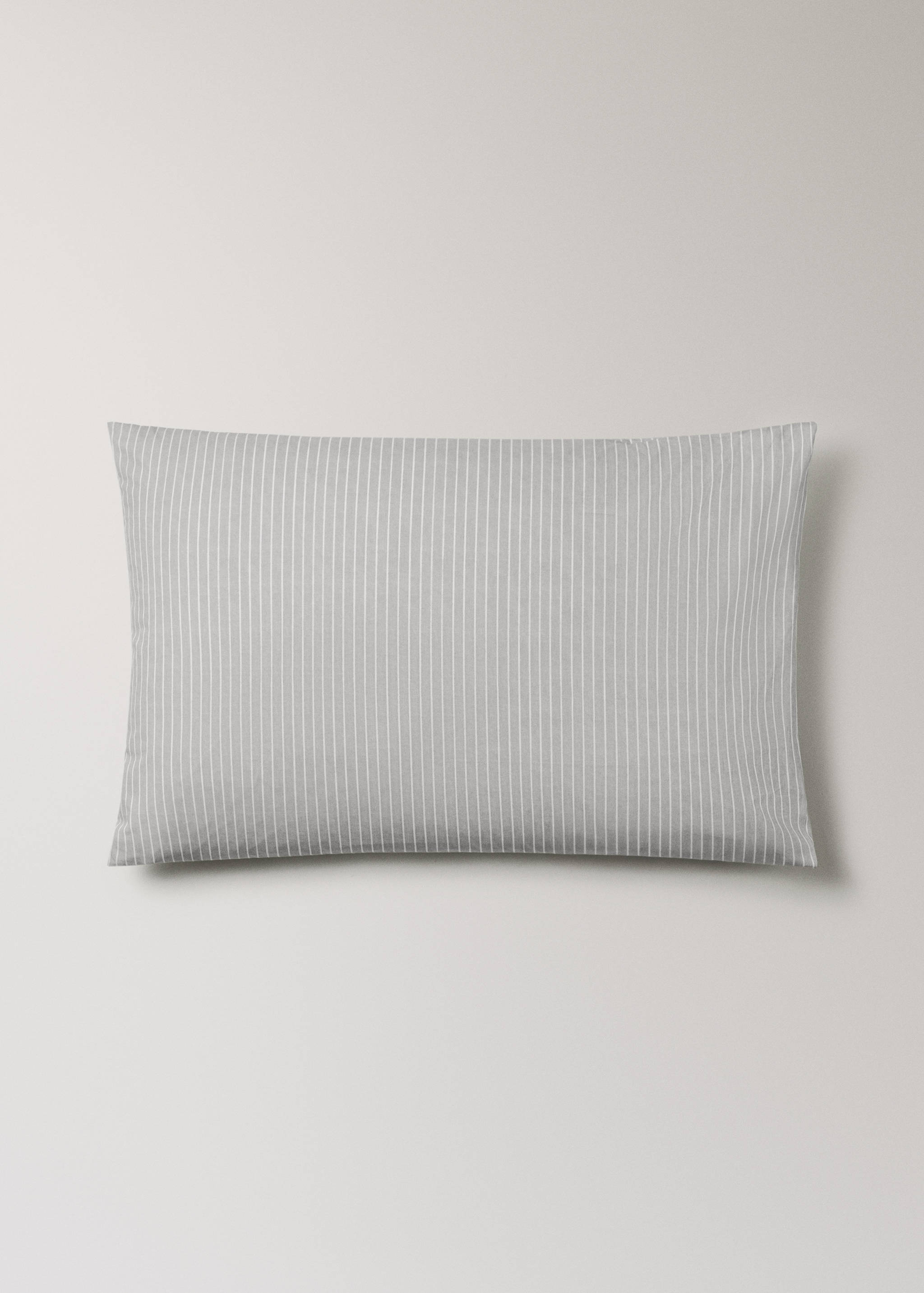 Deux taies d’oreiller en percale de coton à rayures 50x75 cm - Article sans modèle