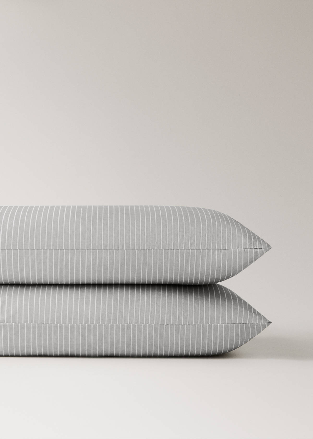 Two cotton percale striped pillowcases 50x75 cm — Light/Pastel Grey