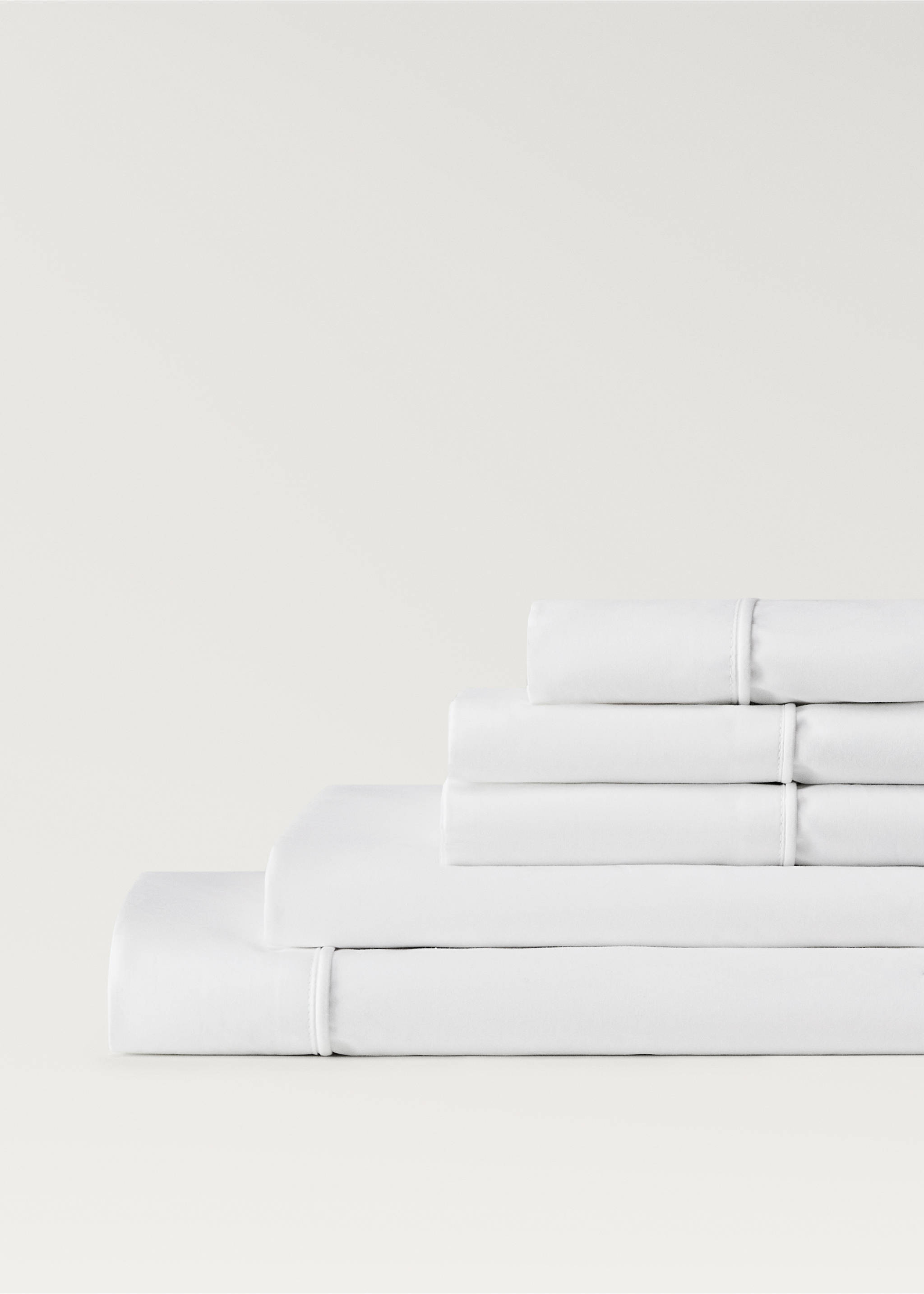 500 threads percale cotton with rounded piping detail flat sheet Single bed - Medium plane, White. Ref: 27022942-00.