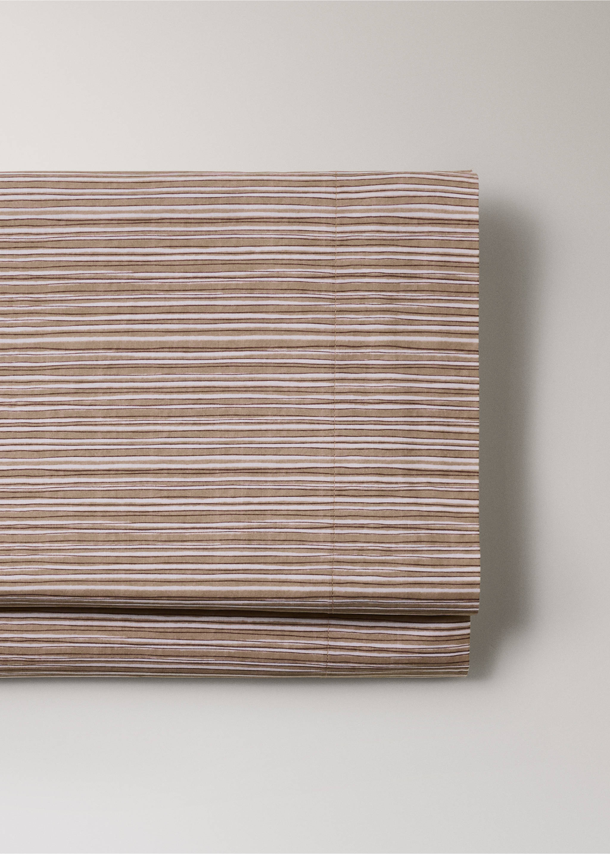 Top sheet with fine stripe pattern 180/200 cm - Details of the article 2, Tobacco Brown. Ref: 27022947-00.