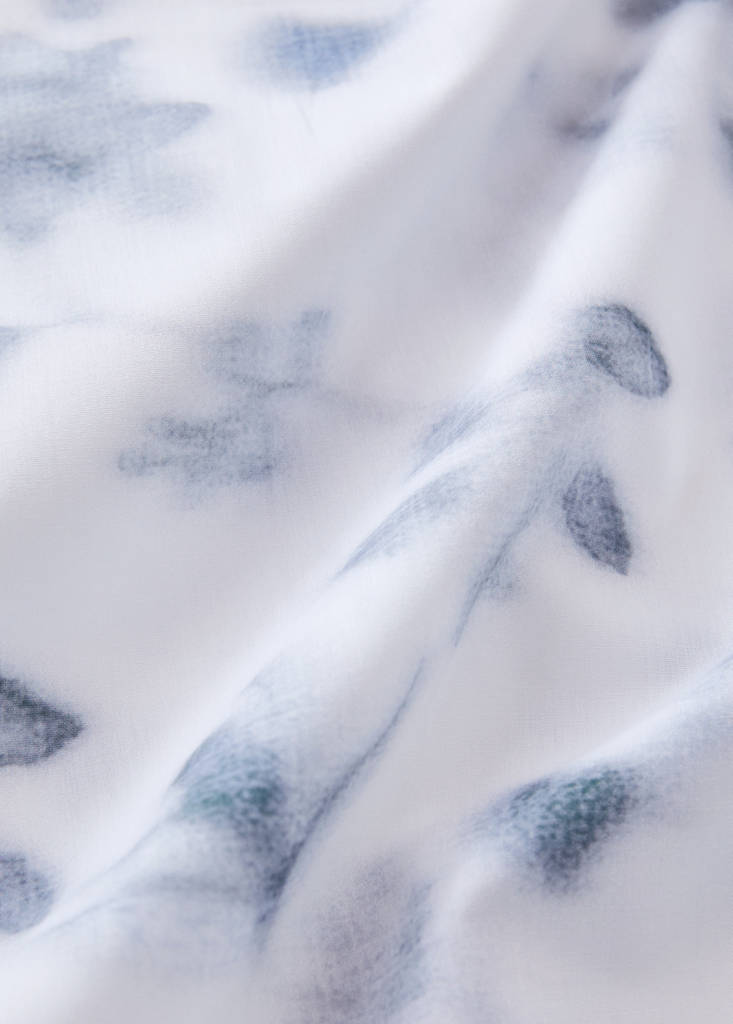 Percale top sheet with blurred floral pattern for a 90 cm bed — Blue