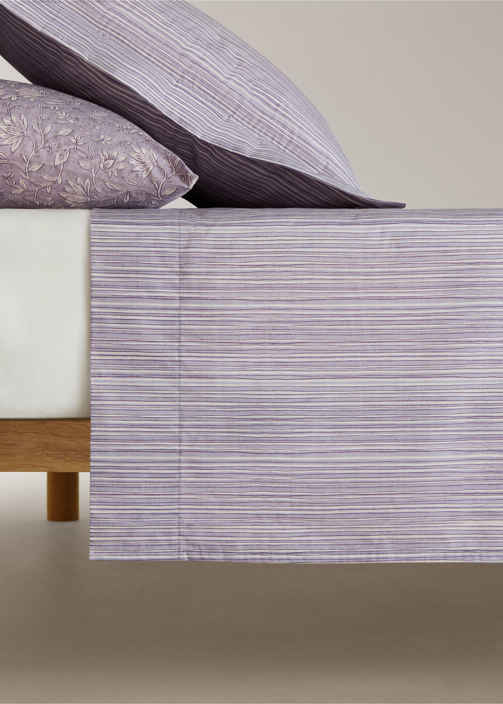Top sheet with irregular fine stripe pattern 150/160 cm - Article without model, Light/Pastel Purple. Ref: 27022958-00.