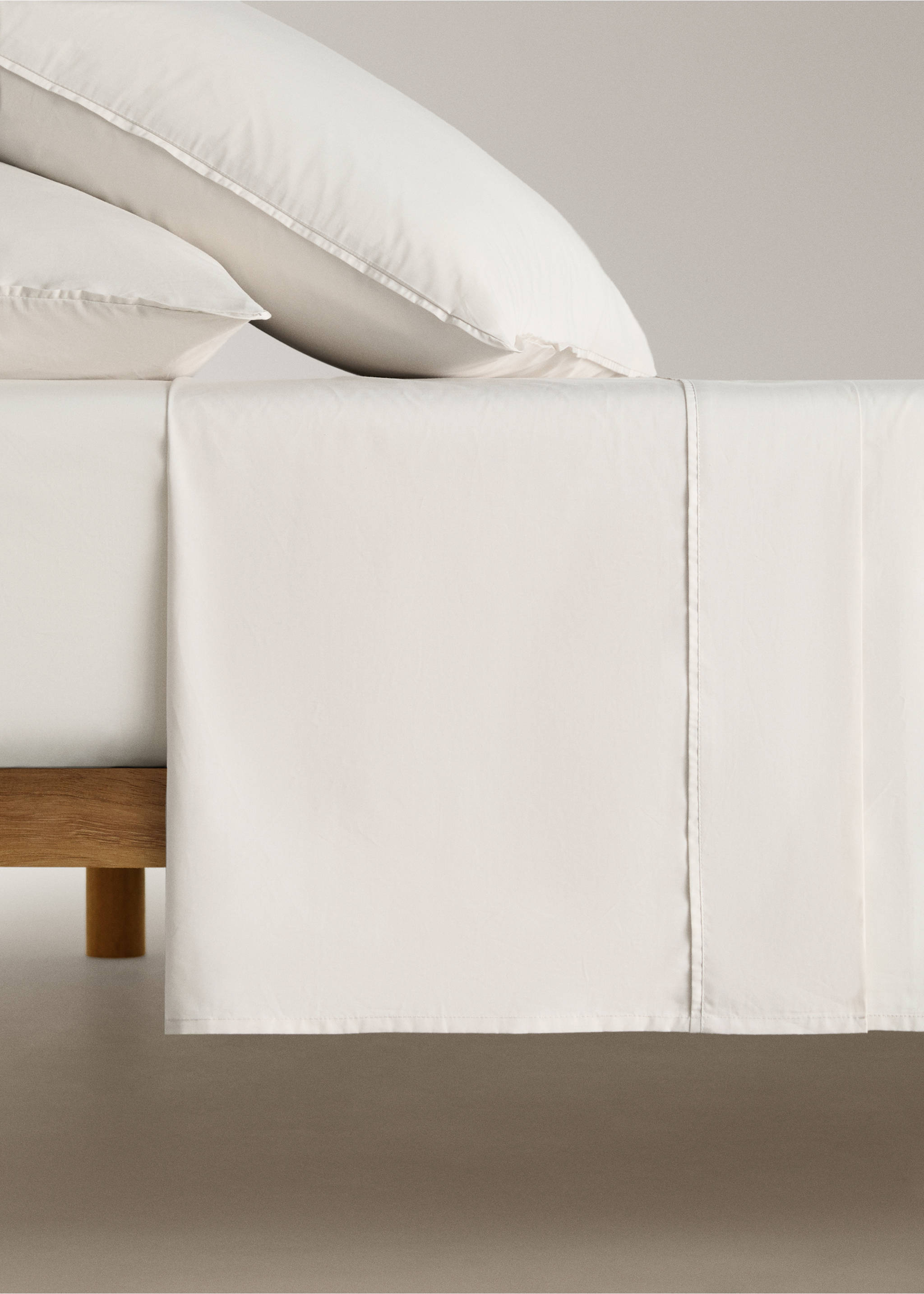 Percale cotton top sheet with romantic flower print for 150/160 cm bed - Article without model, Ivory White. Ref: 27022967-00.