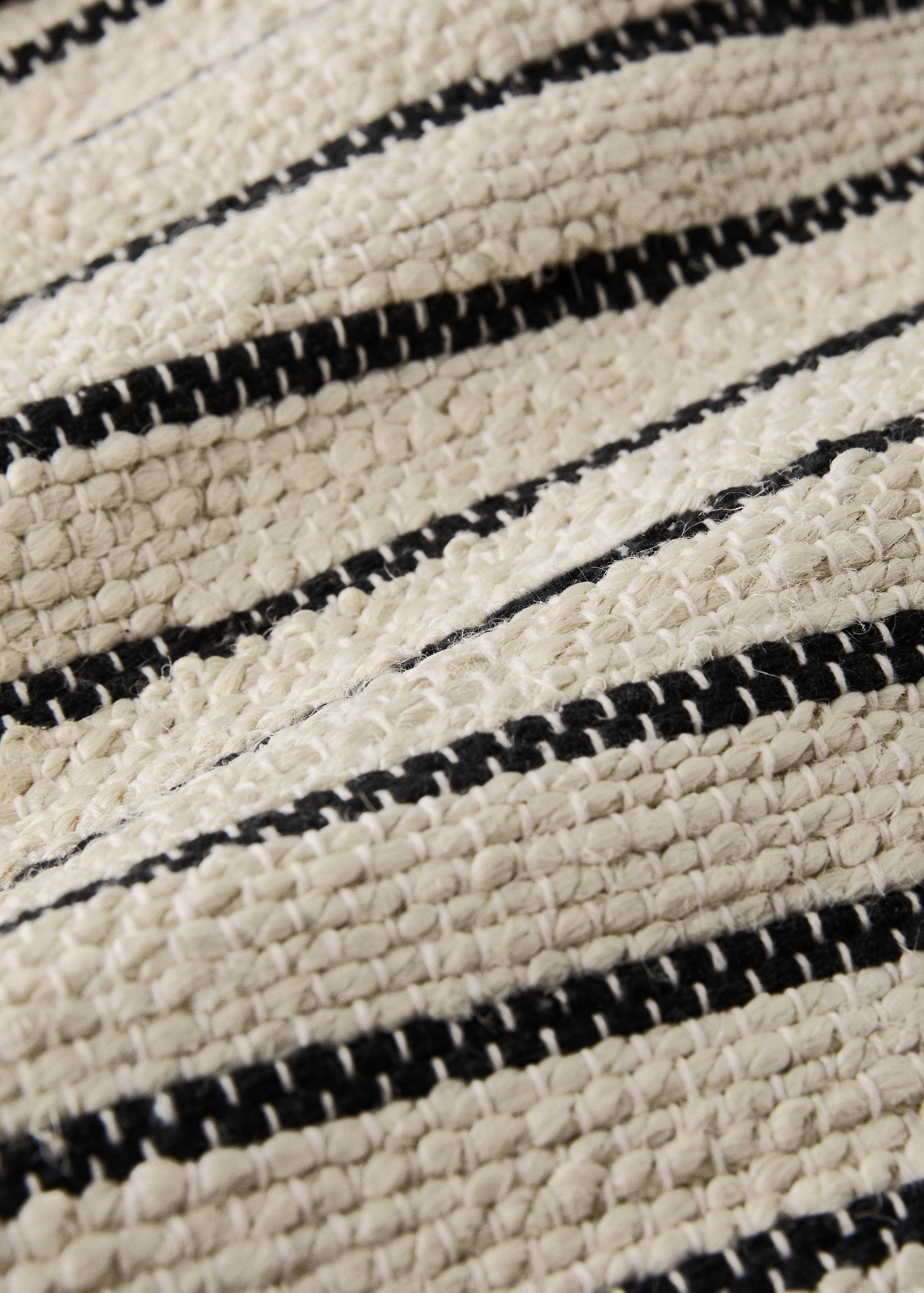 Large striped jute rug - Details of the article 1