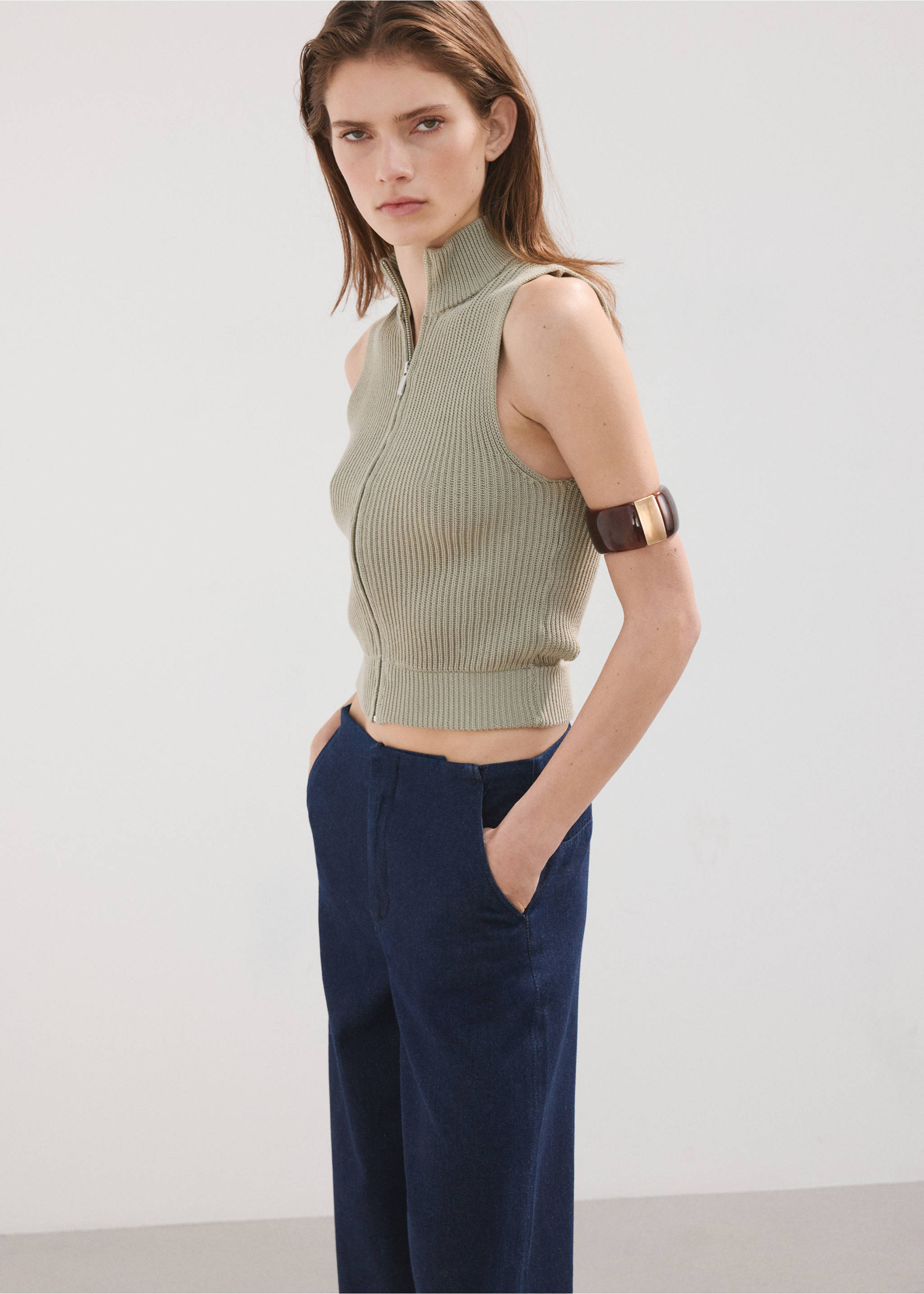 Jean large taille normale - Détail de l'article 1, Bleu. Ref: 27023280-00.