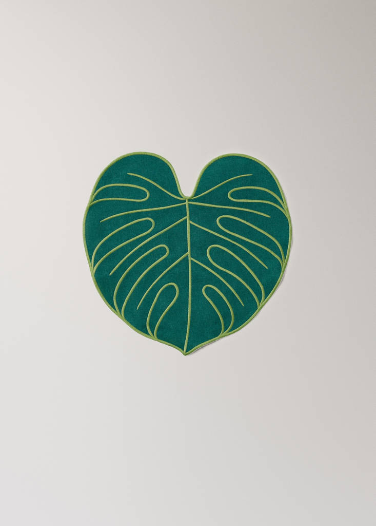 Resin-coated linen leaf placemat — Green