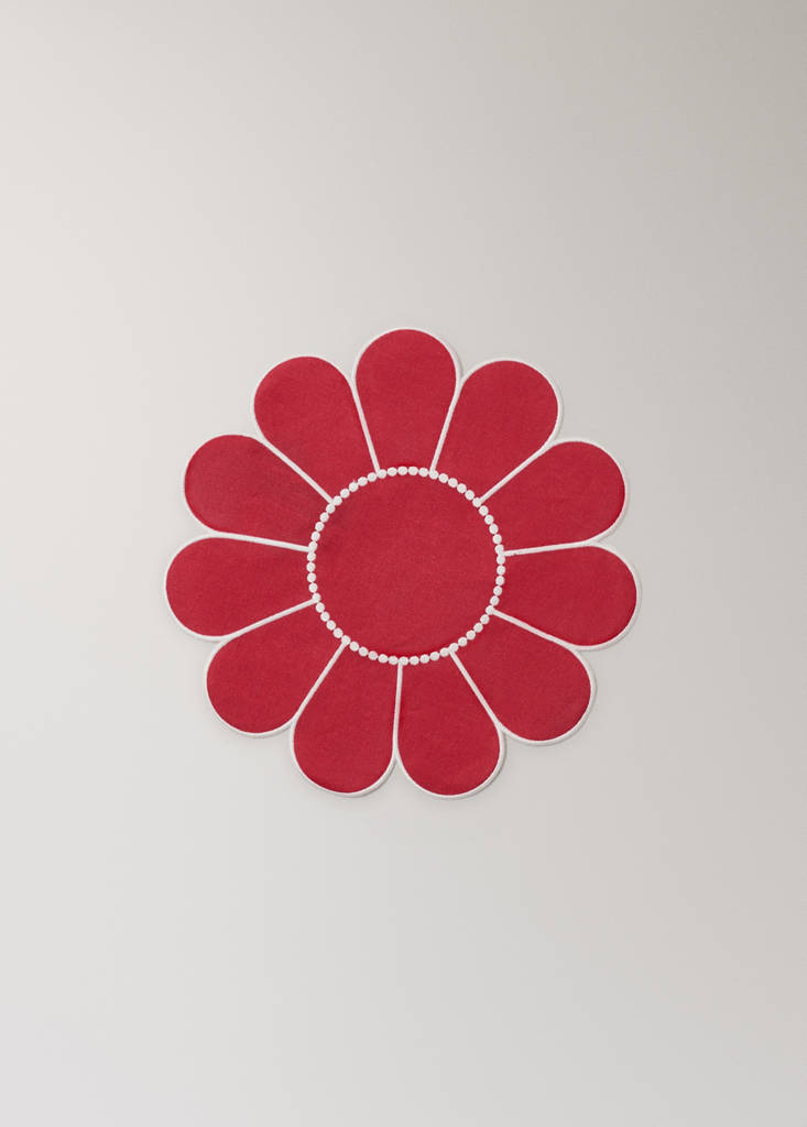 Resin-coated linen floral placemat — Coral Red