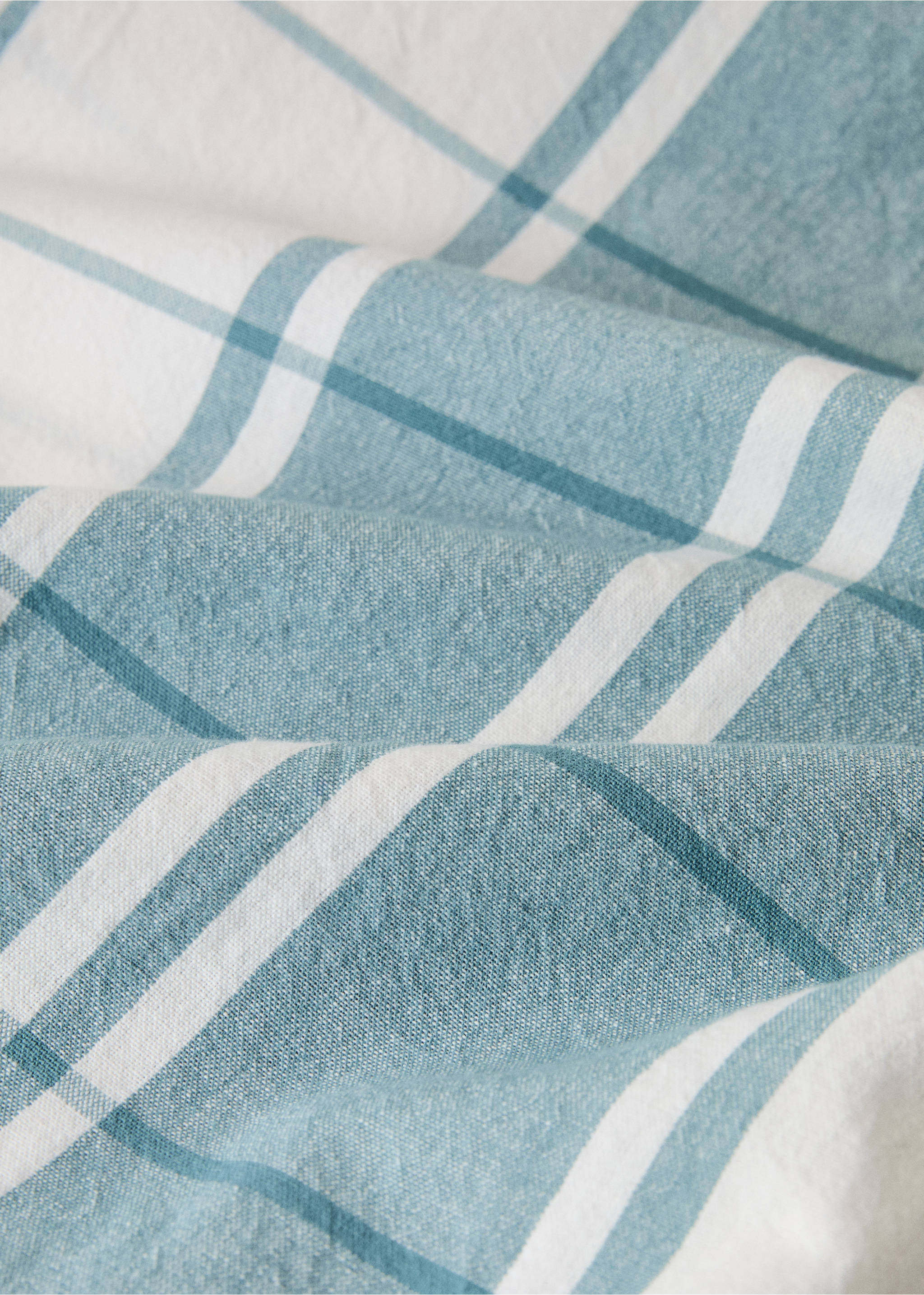 100% cotton contrast check tablecloth for 8 to 10 guests - Details of the article 2, Blue. Ref: 27023295-00.