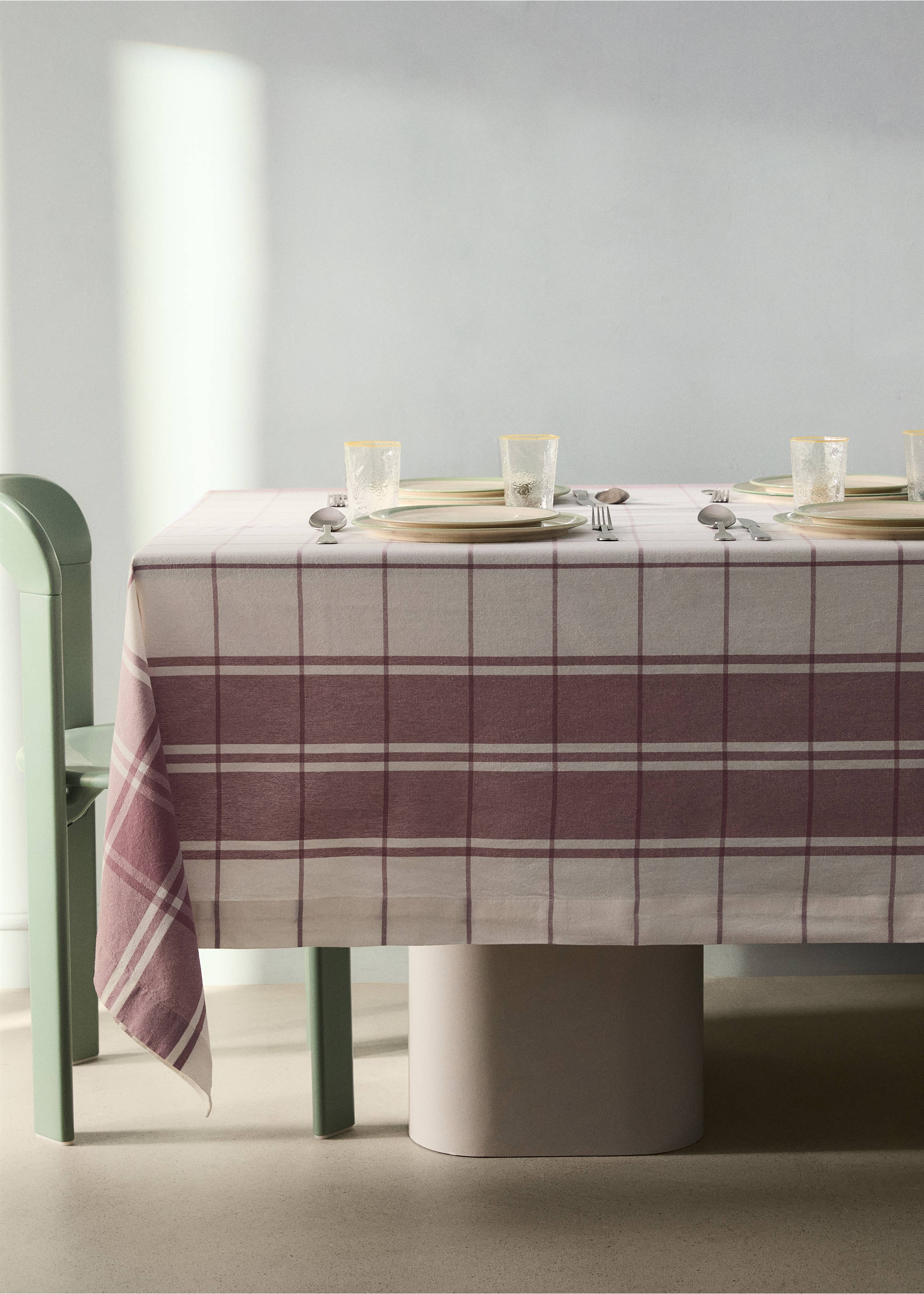 100% cotton yarn-dyed check tablecloth for 8 to 10 guests - General plane, Lilac. Ref: 27023295-00.