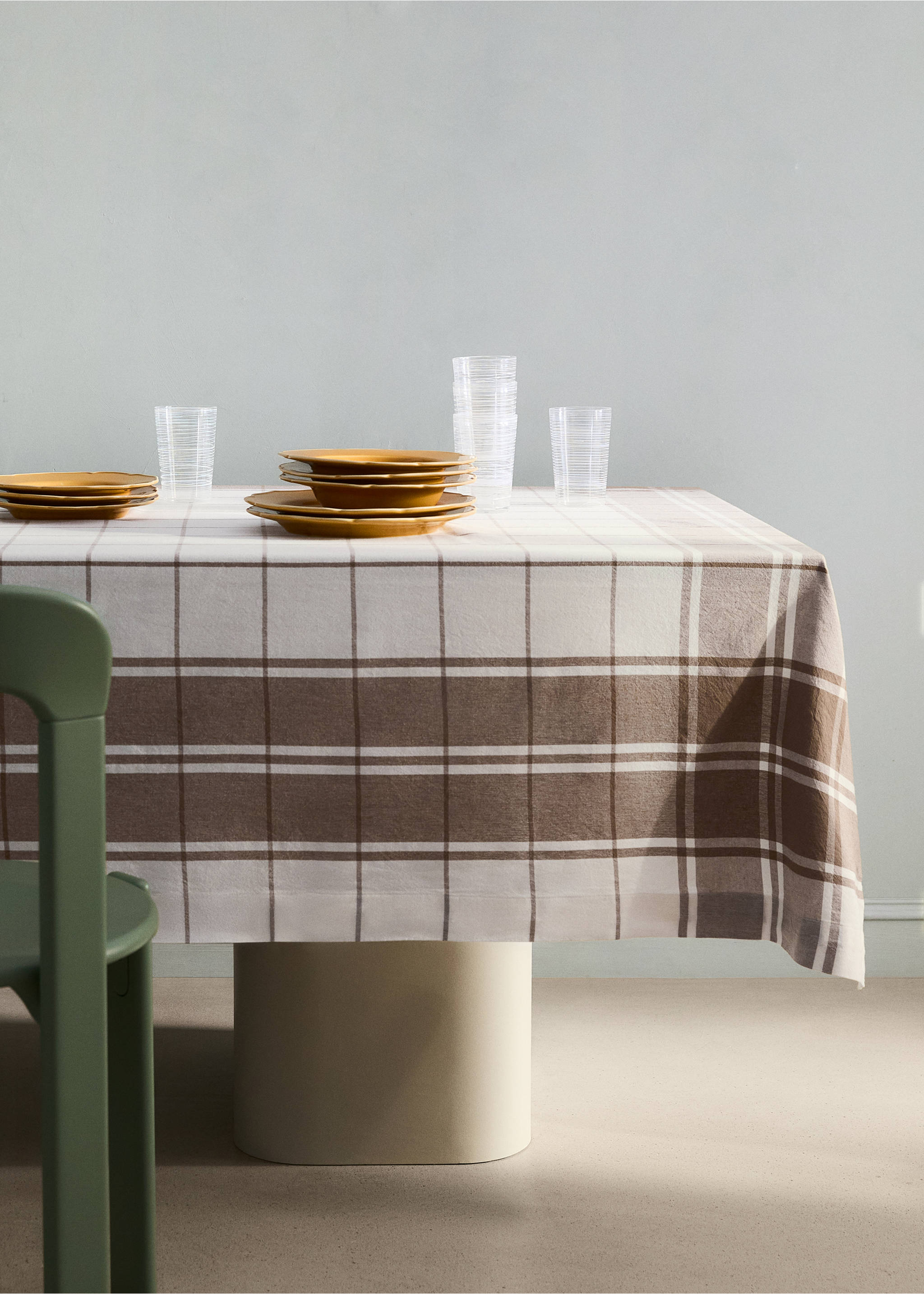 100% cotton tablecloth with contrasting stripe for 8 to 10 diners - General plane, Light/Pastel Brown. Ref: 27023295-00.