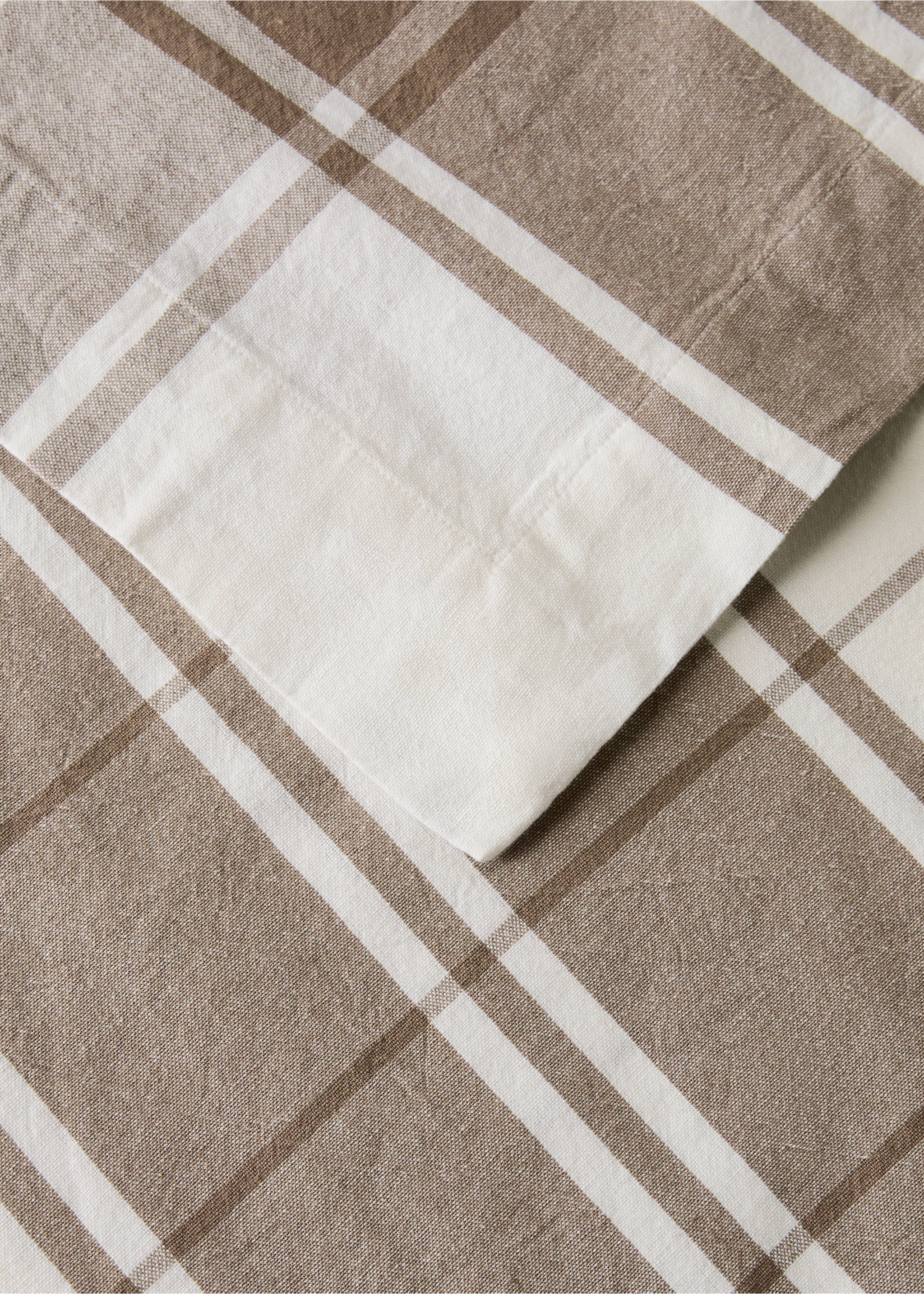 100% cotton tablecloth with contrasting stripe for 8 to 10 diners - Details of the article 1, Light/Pastel Brown. Ref: 27023295-00.