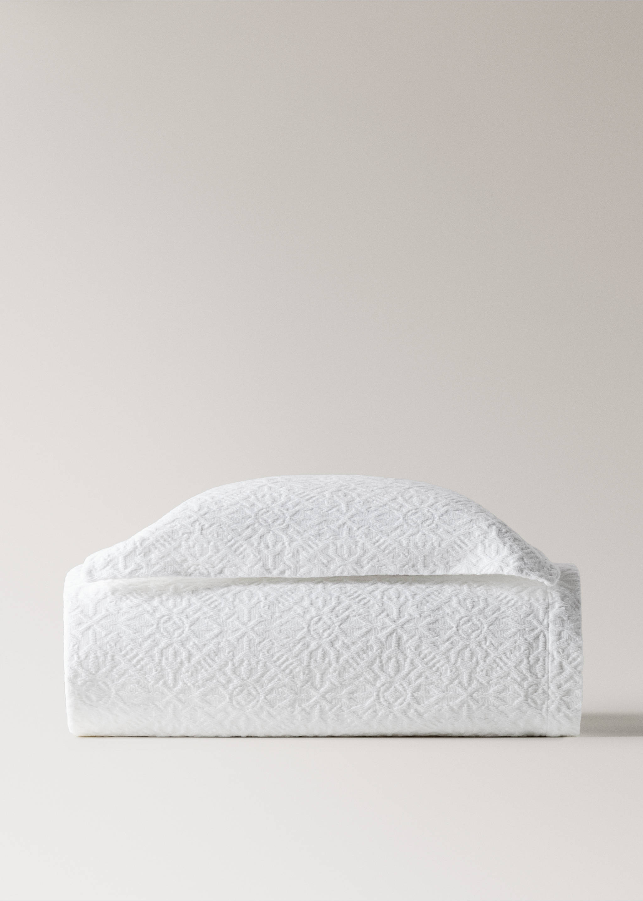 Couvre-lit coton jacquard dessin mosaïque lit 130/150 cm - Article sans modèle, Blanc. Ref: 27023301-00.