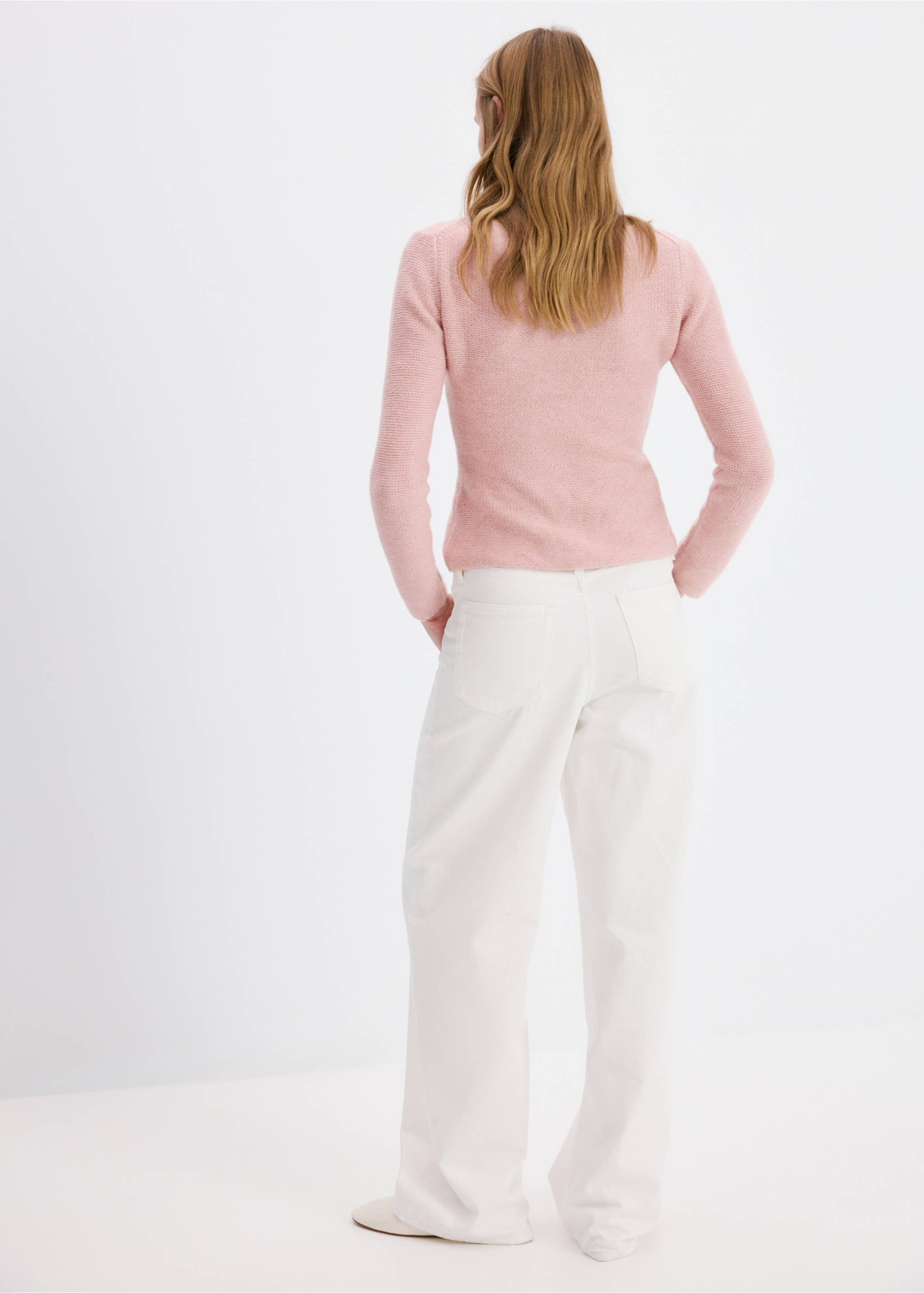 Knitted sweater with seams - Reverse of the article, Pink. Ref: 27023302-00.