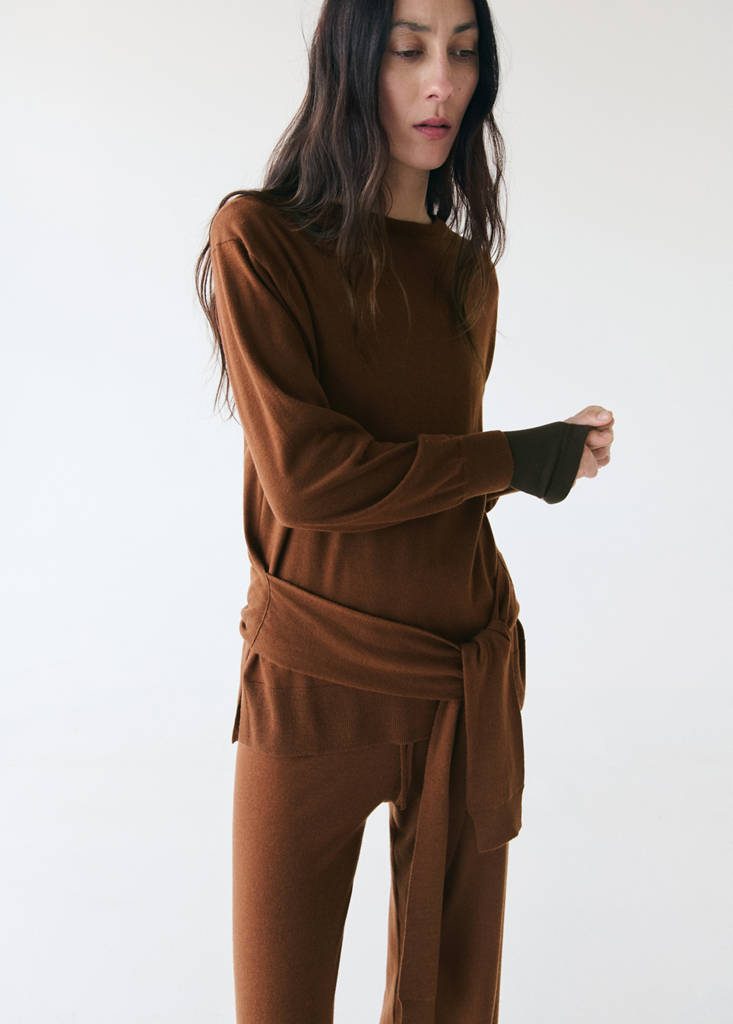 Wool blend knot sweater — Caramel