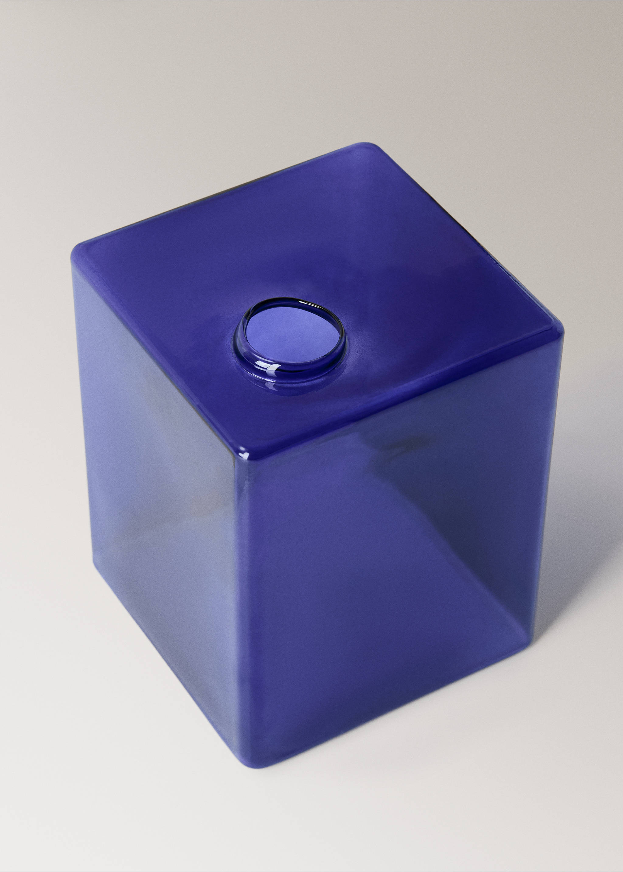 Jarrón borosilicato mediano - Detalle del artículo 1, Azul. Ref: 27023304-00.