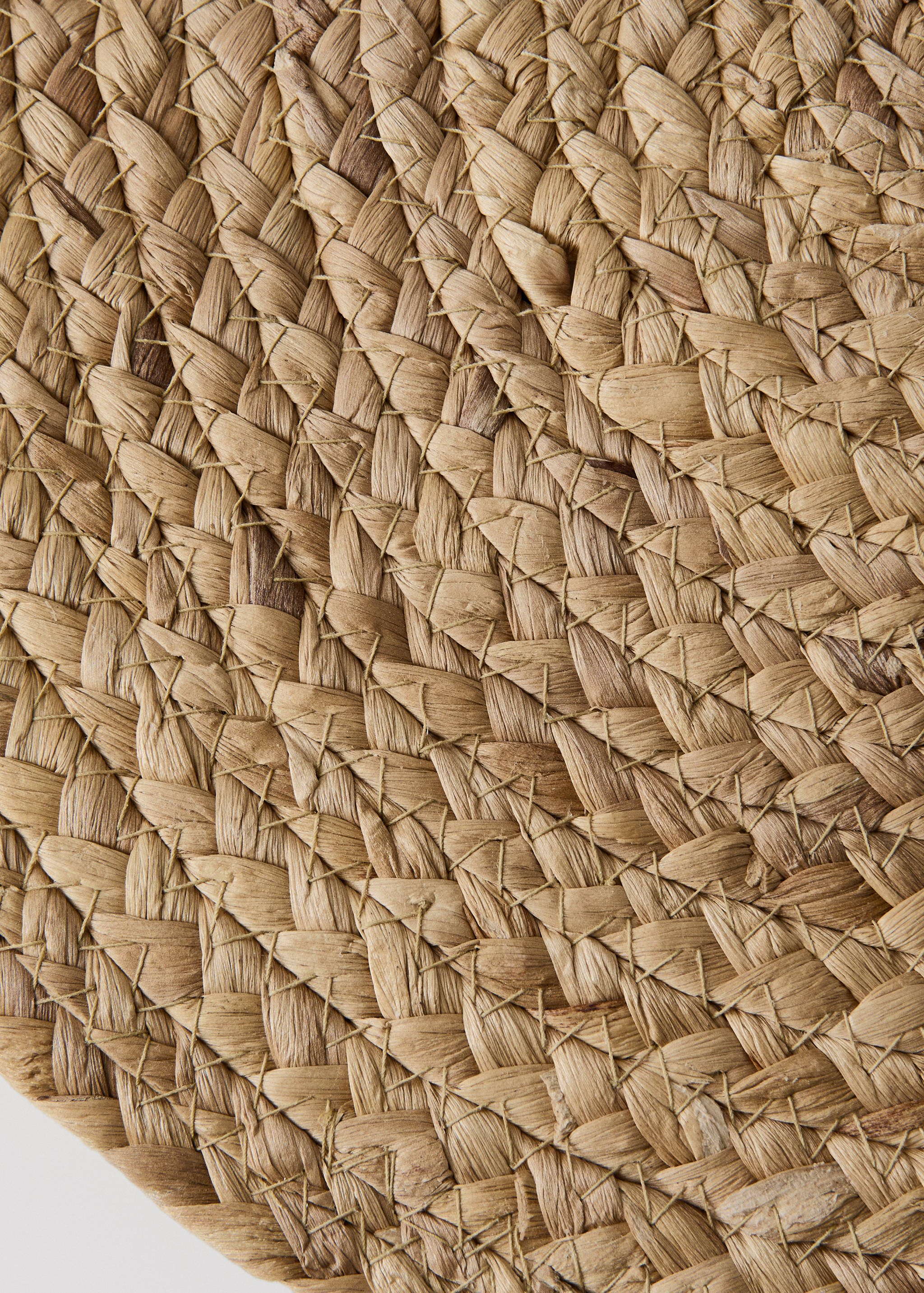 Natural fibre round tablecloth - Details of the article 2