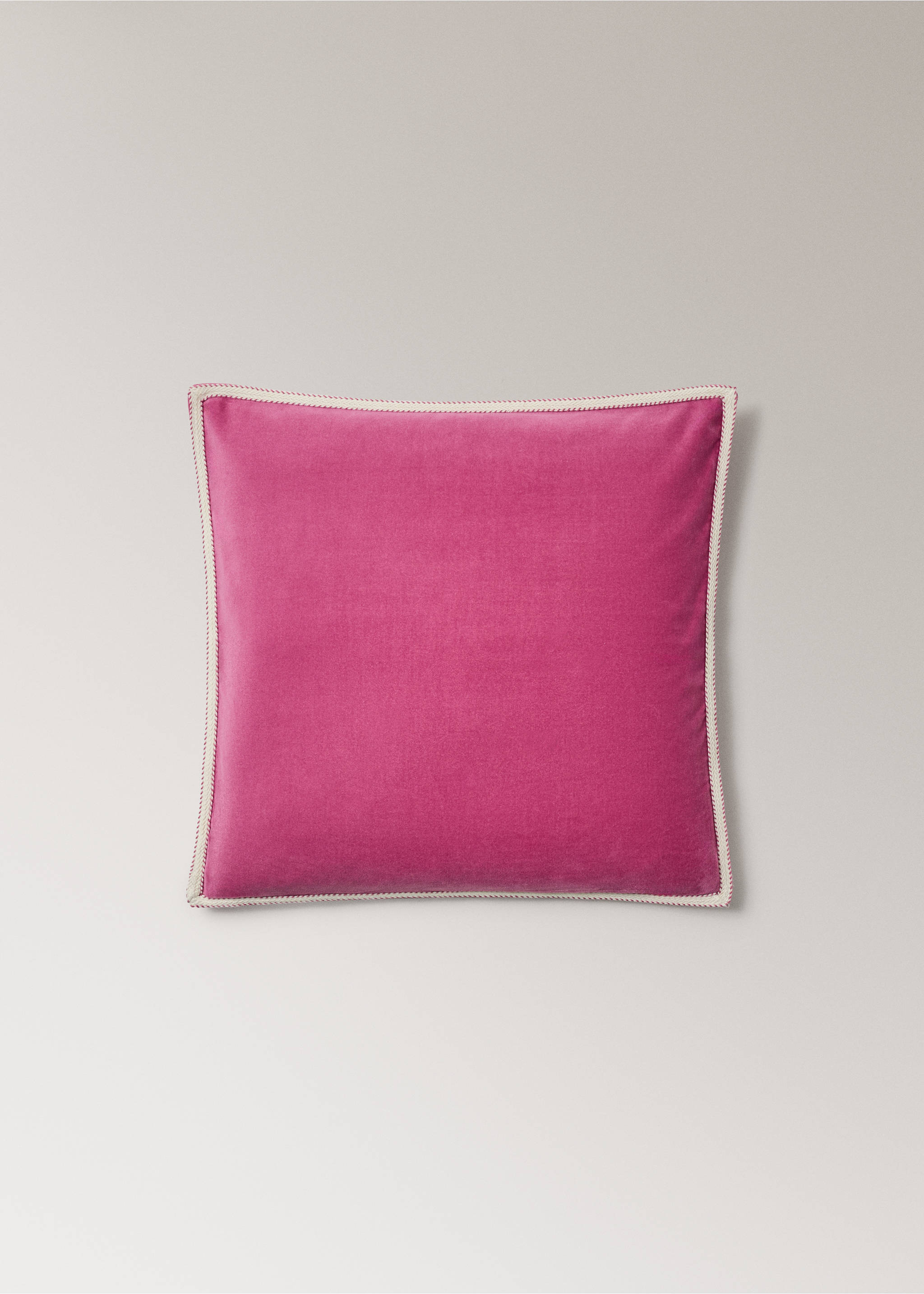 Velvet cushion cover with ribbon detail 50x50 cm - Article without model, Pink. Ref: 27023307-00.