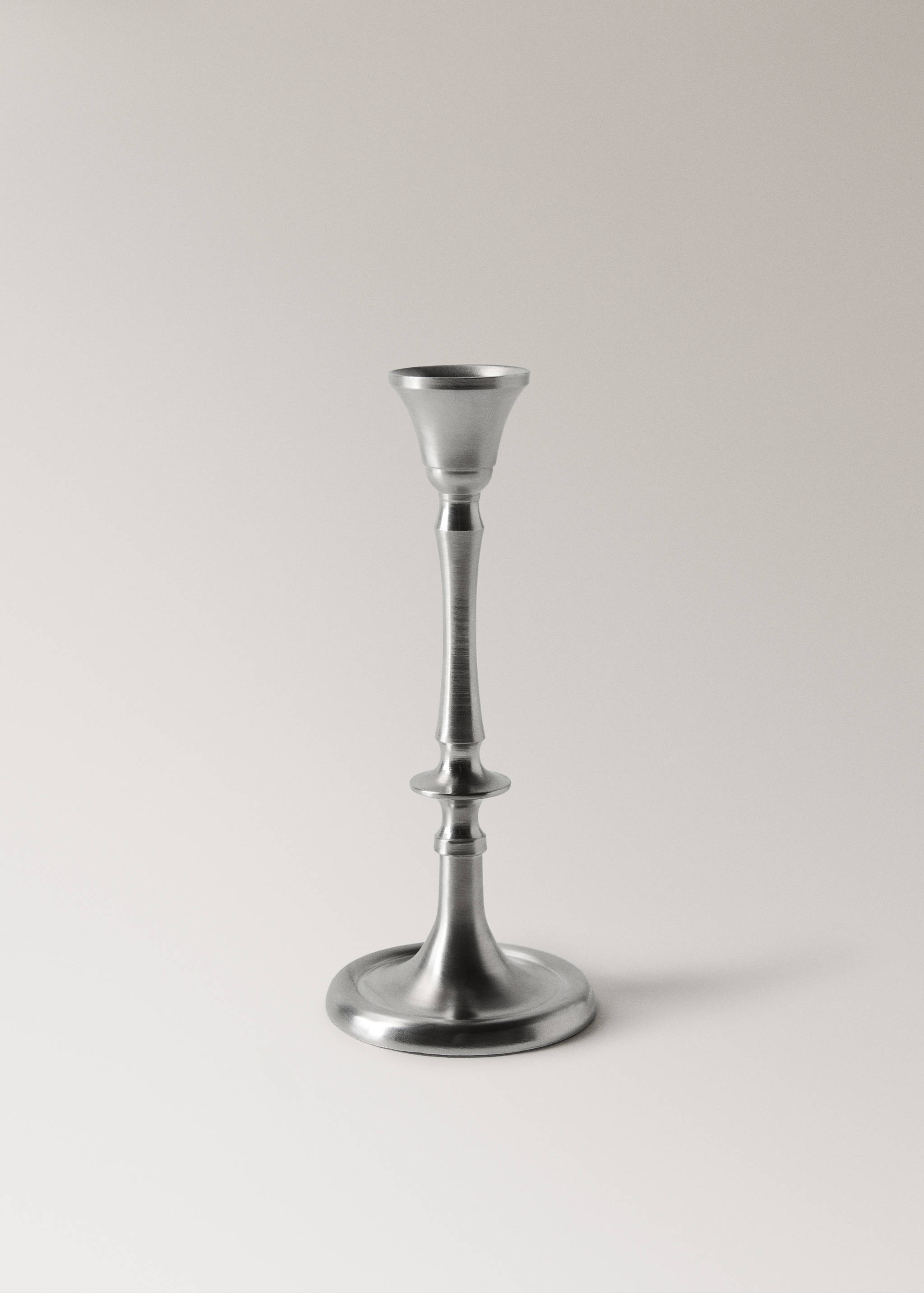 Tall metal candelabra - Article without model