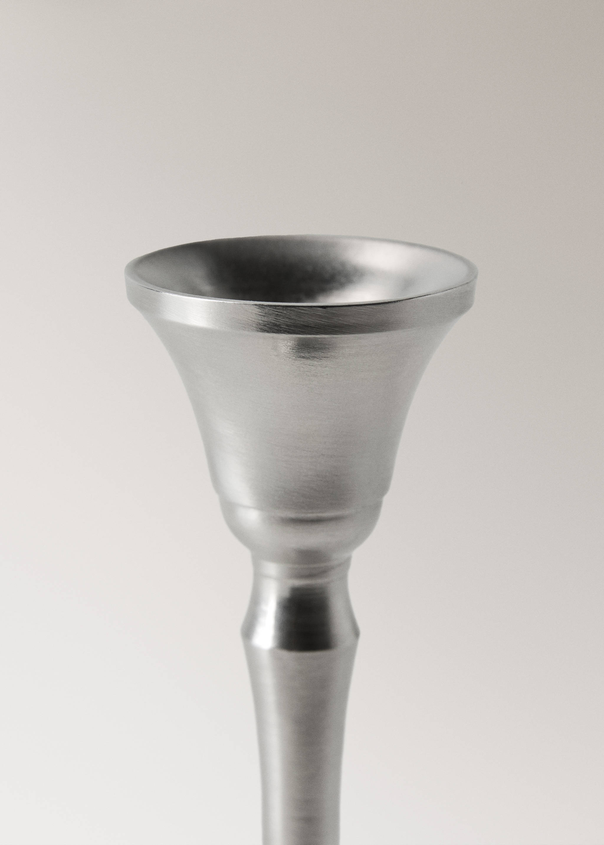 Tall metal candelabra - Details of the article 1