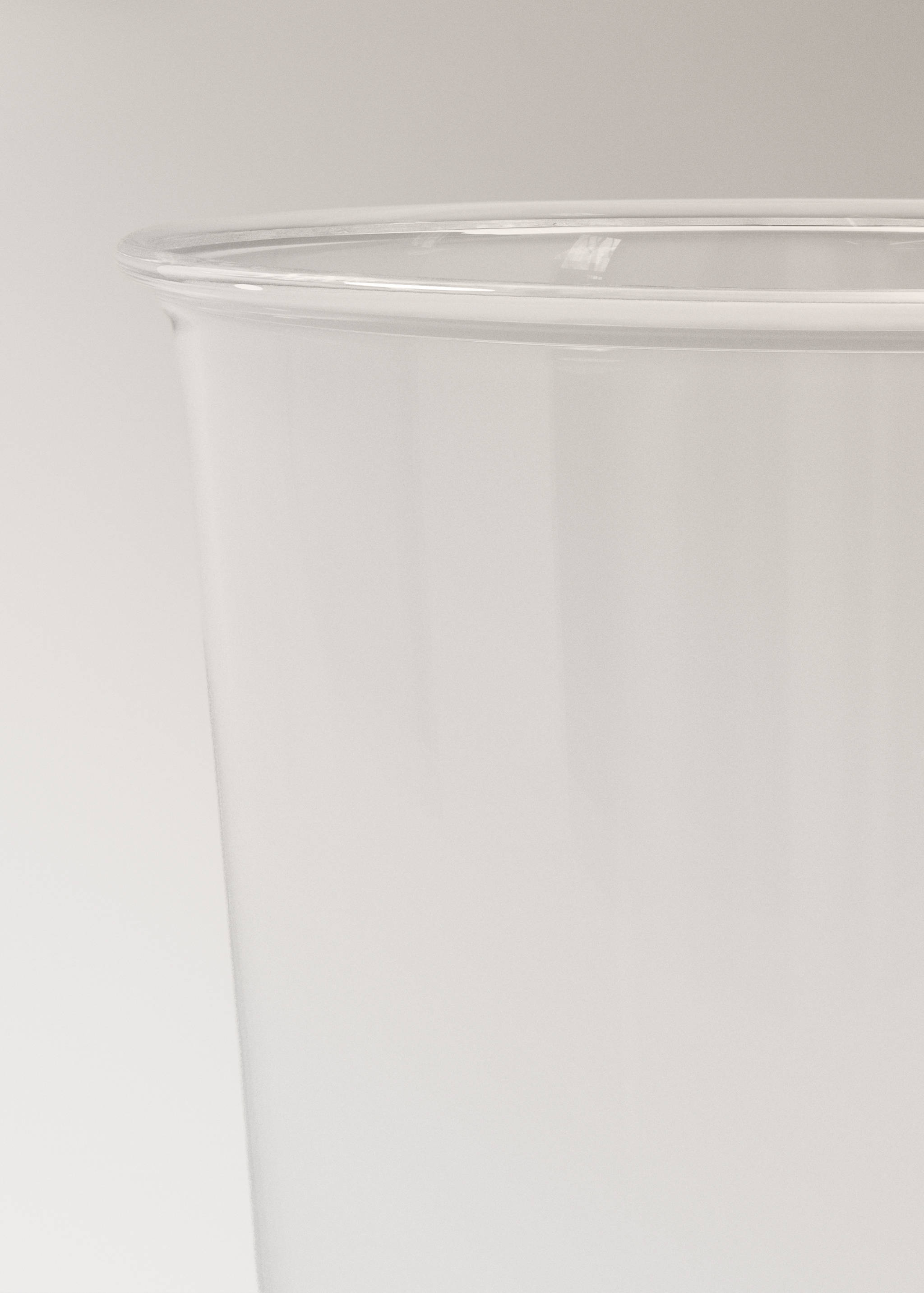 Mittelgroßes Borosilikat-Trinkglas mit glattem  Design - Detail des Artikels 2