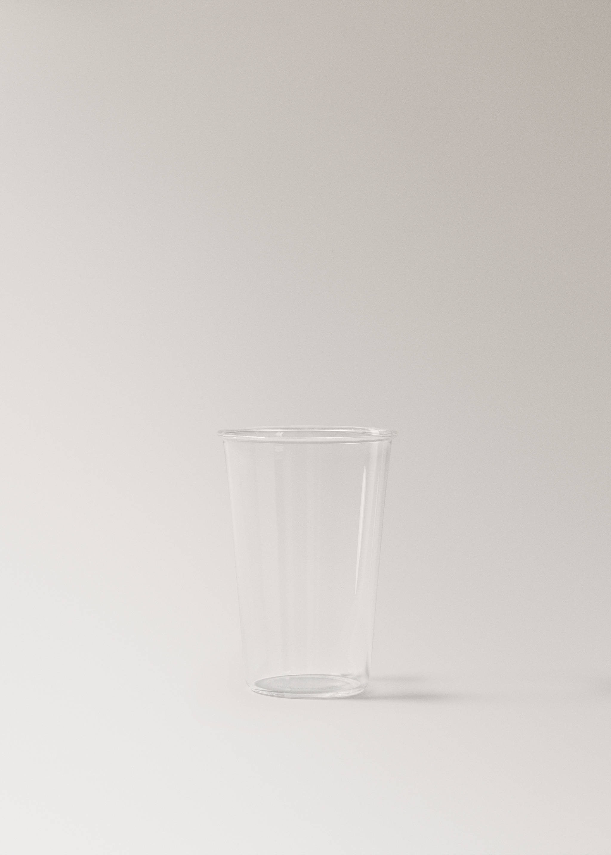 Medium borosilicate glass tumbler with plain design - Article without model