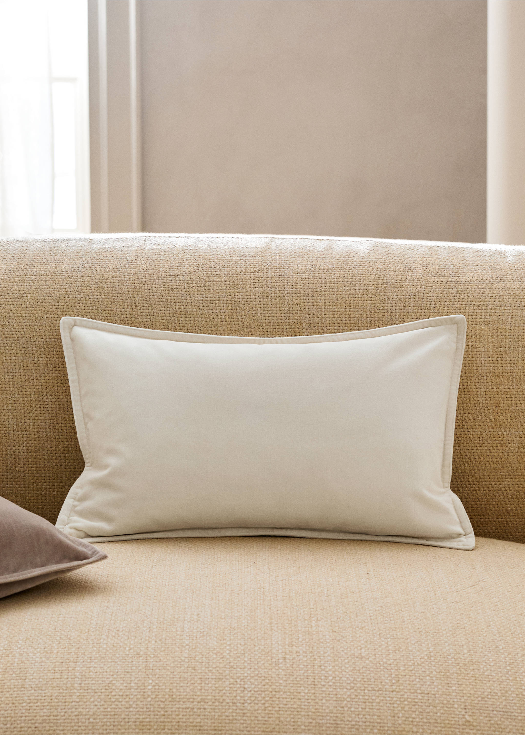 Velvet cushion cover 30x50 cm - General plane, Ecru. Ref: 27023314-00.