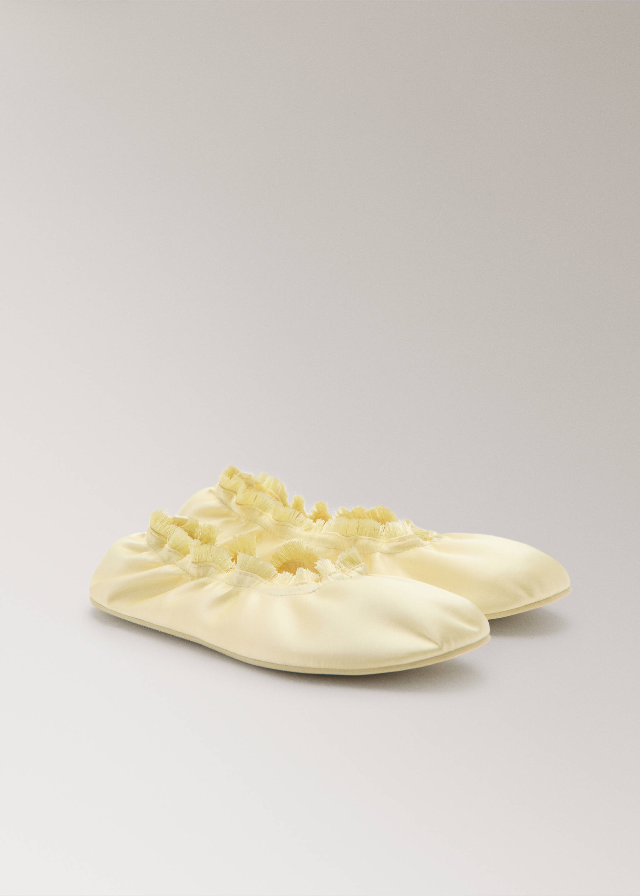Satin ballet flats with elastic - Medium plane, Pastel Yellow. Ref: 27023318-00.
