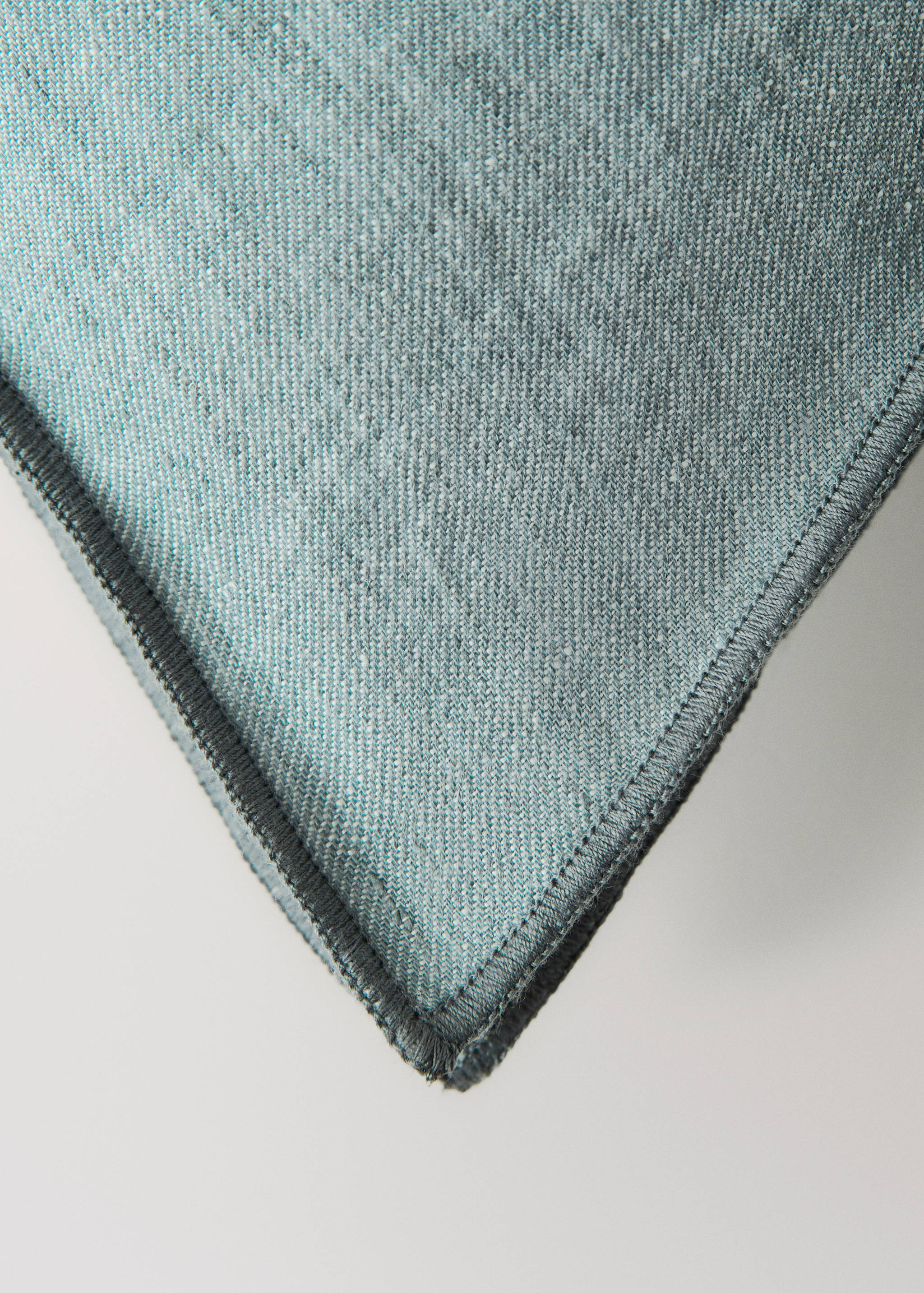 Housse de coussin en lin avec détail overlock 40x60 cm - Détail de l'article 1