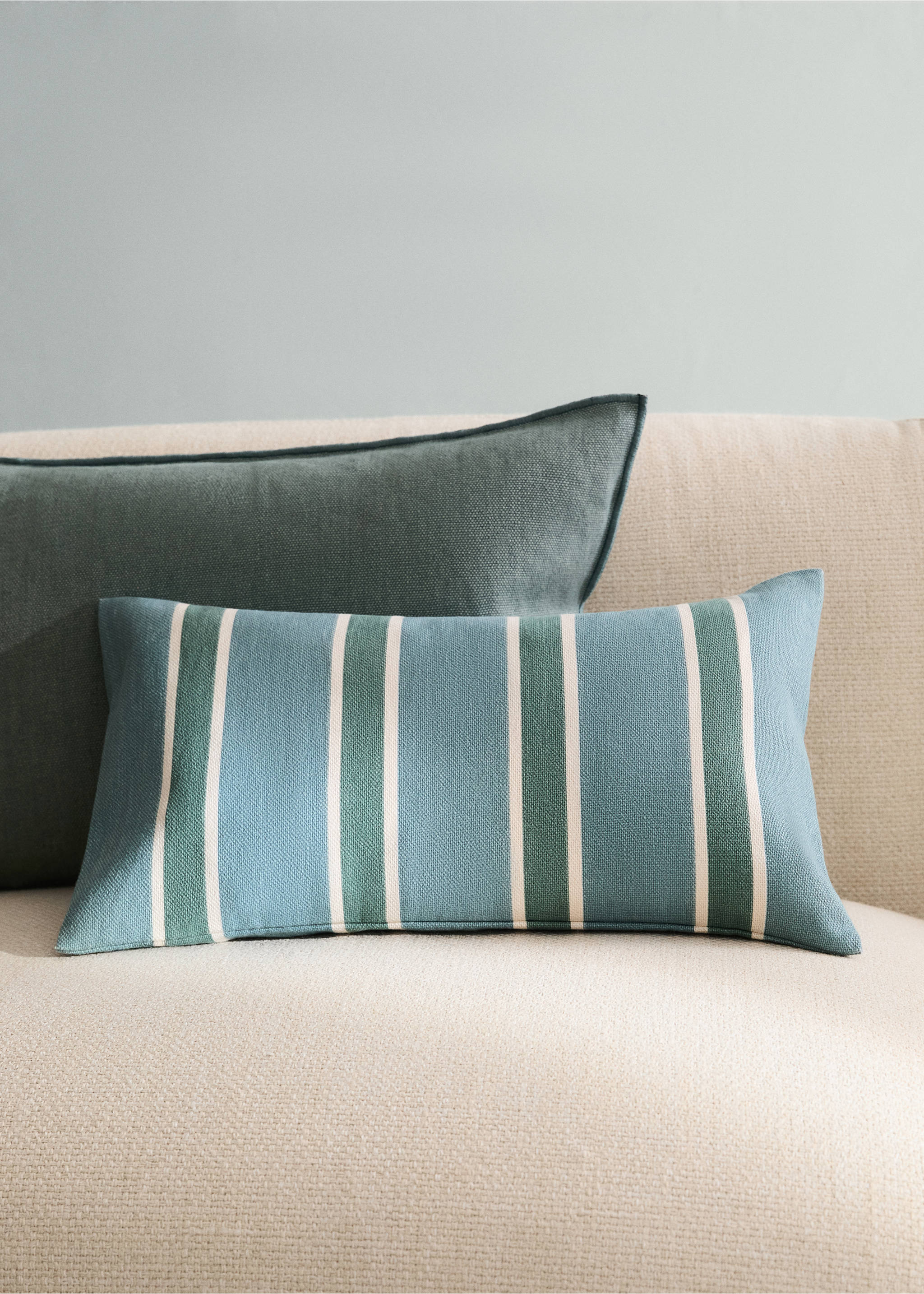 Cotton cushion cover with printed stripes 30x50 cm - General plane, Blue. Ref: 27023320-00.