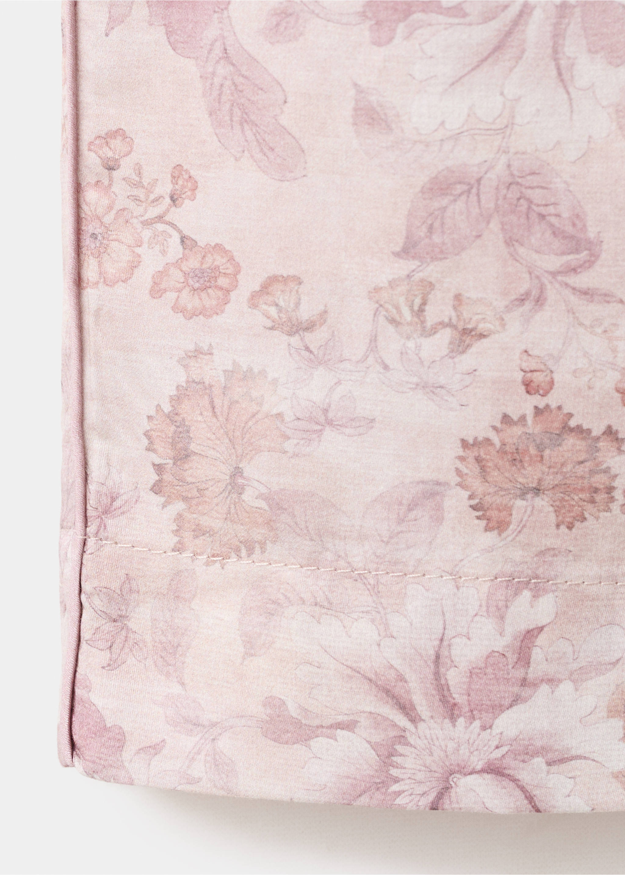 Printed trousers with piping - Details of the article 8, Pink. Ref: 27023324-00.