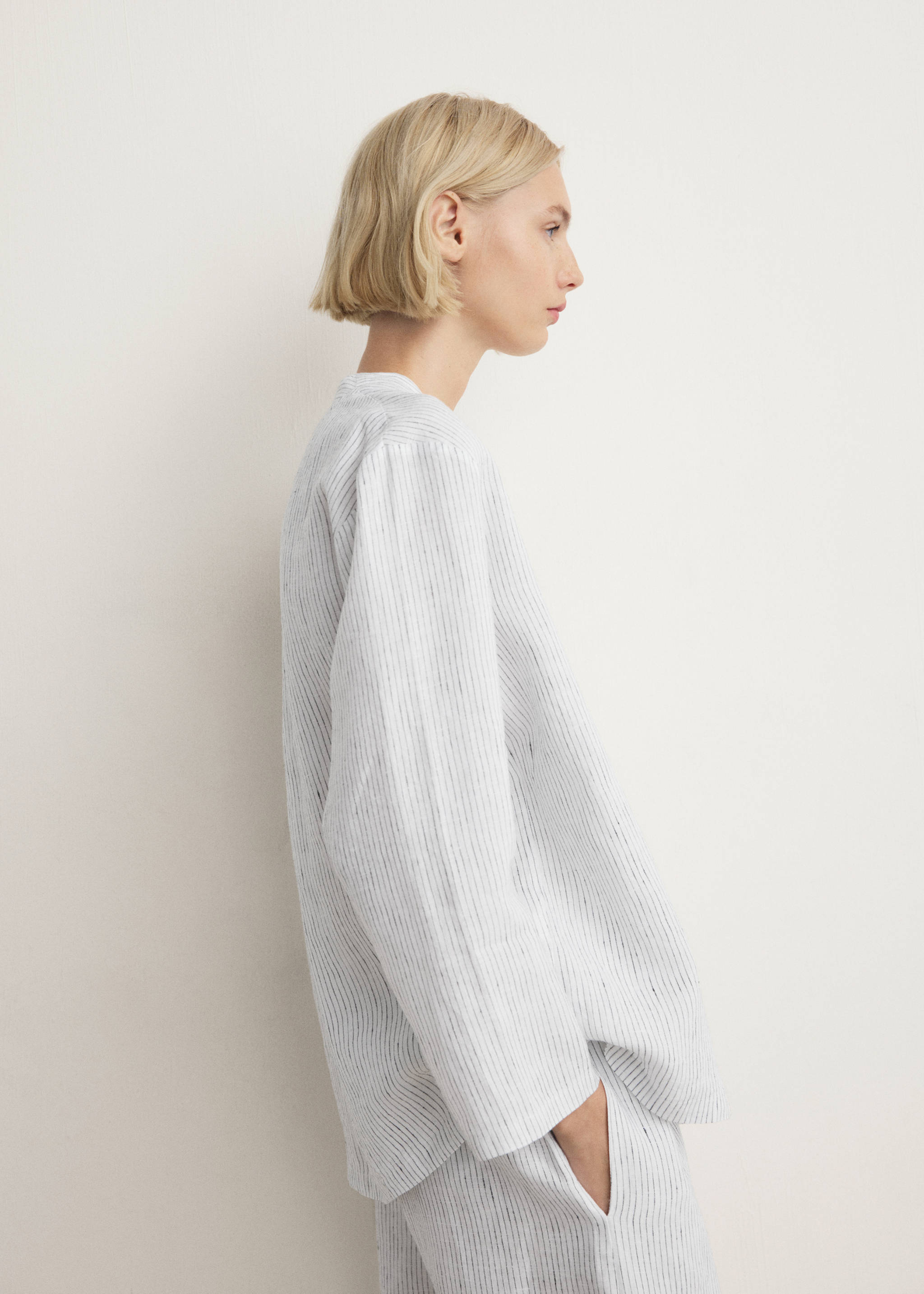 Chemise pyjama lin à rayures et manches longues - Détail de l'article 2