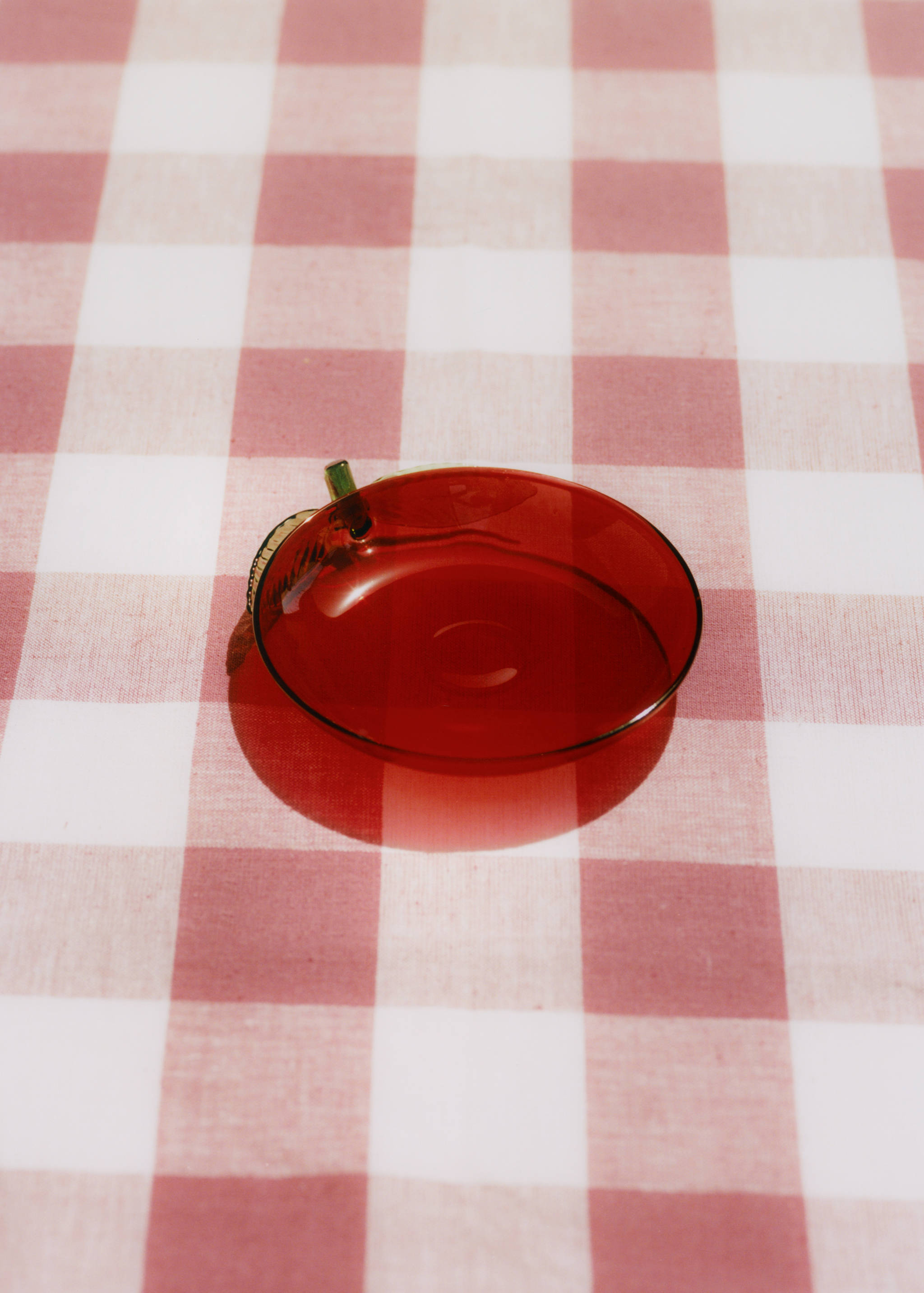 Тарілка з боросилікатного скла "Apple" - Детальніше про товар 5