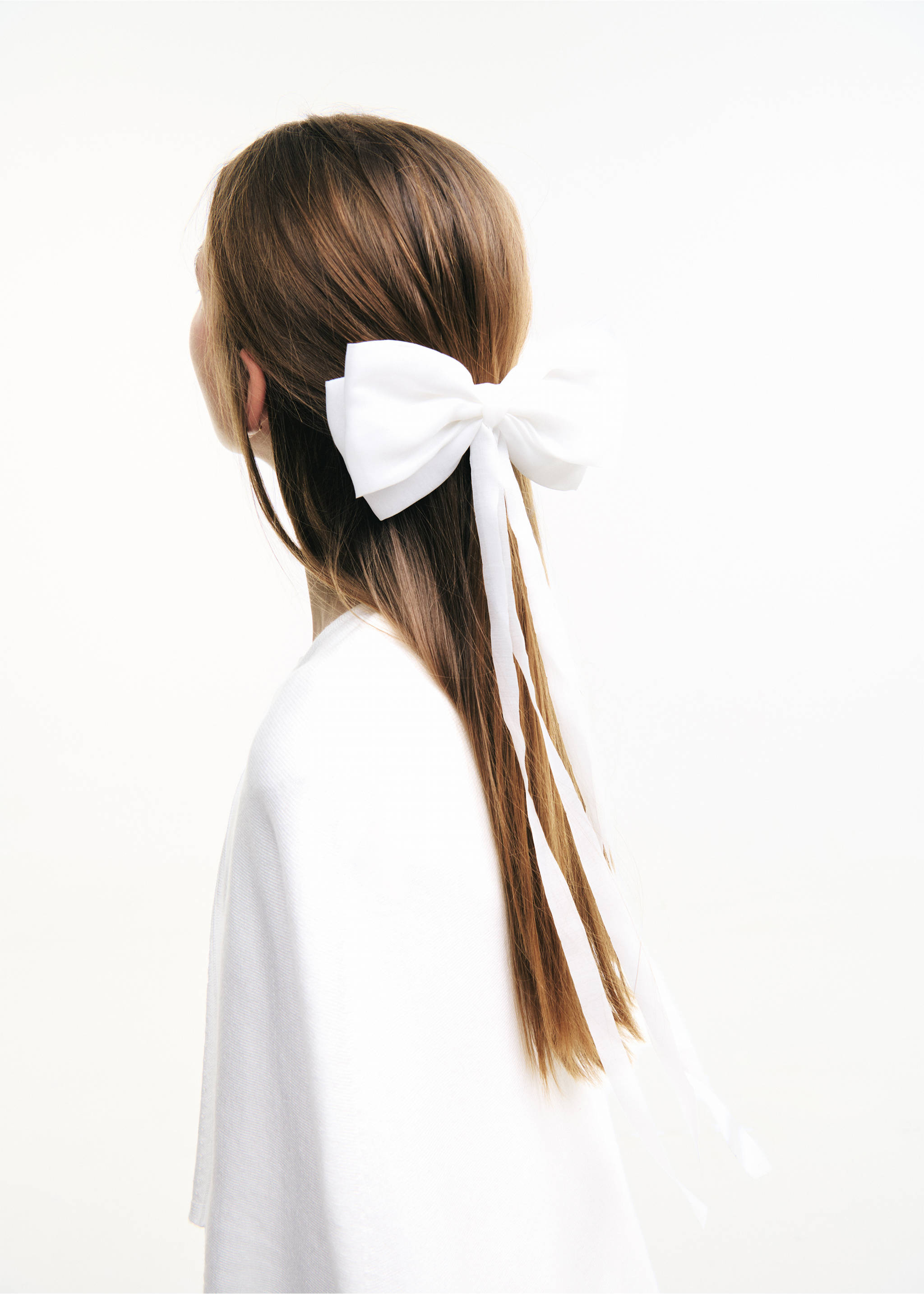 Hair clip with maxi bow - Details of the article 5, White. Ref: 27023711-00.