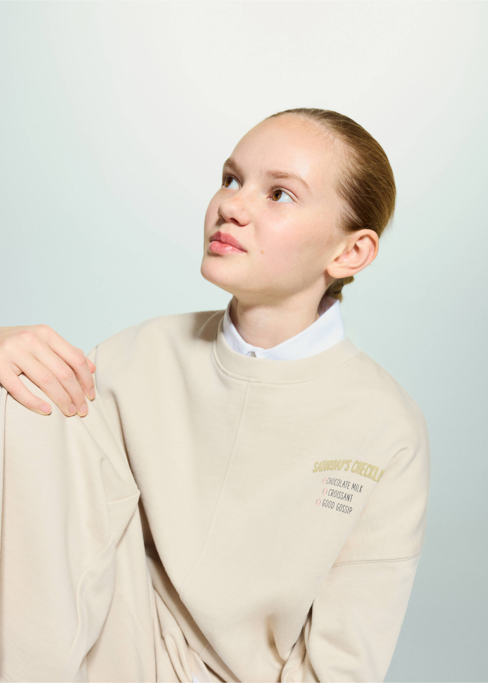 Принтованный свитшот из хлопка - Средний план, Экрю. Ref: 27023714-00.