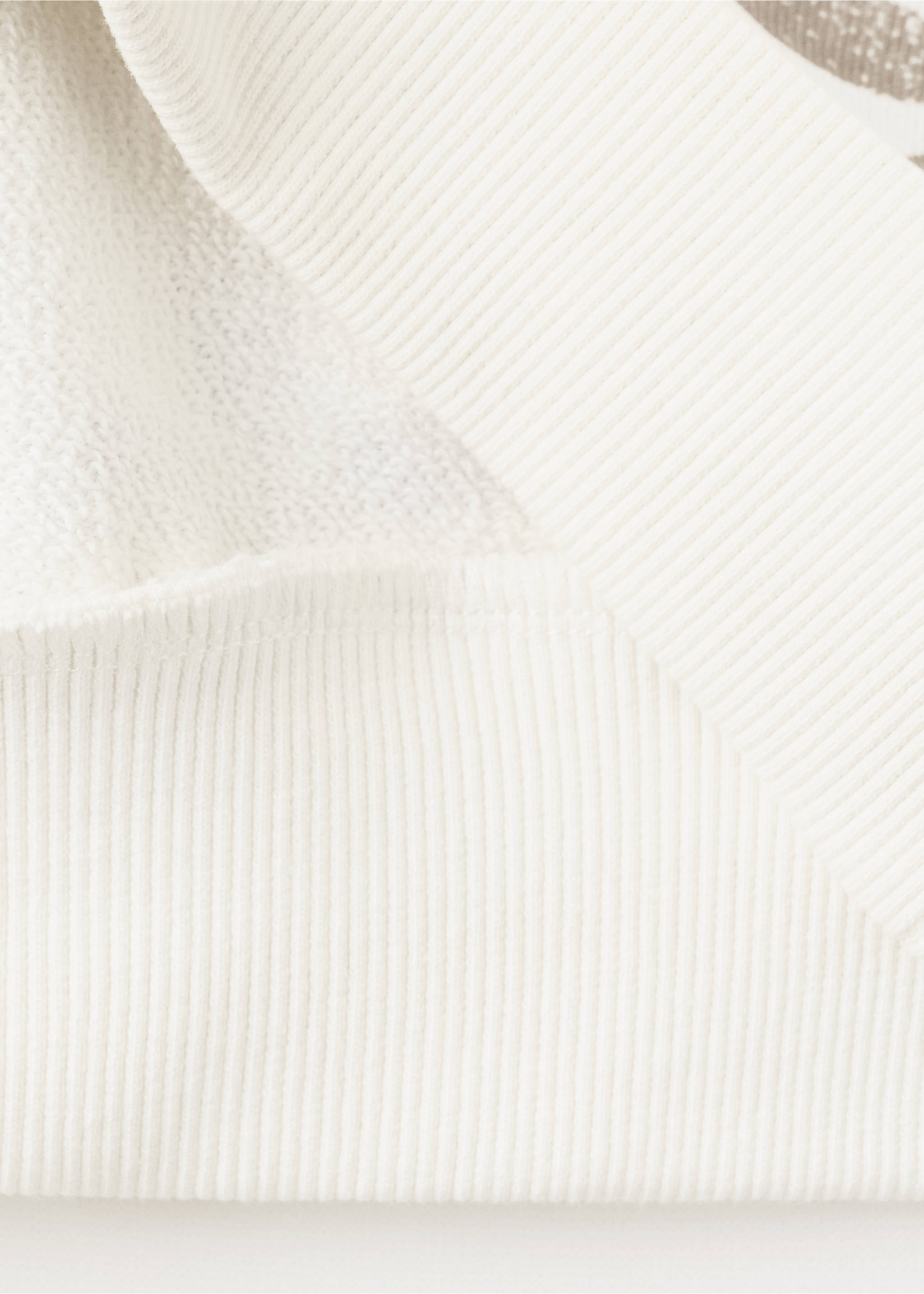 Dessuadora estampada floral - Detall de l'article 0, Blanc trencat. Ref: 27023717-00.