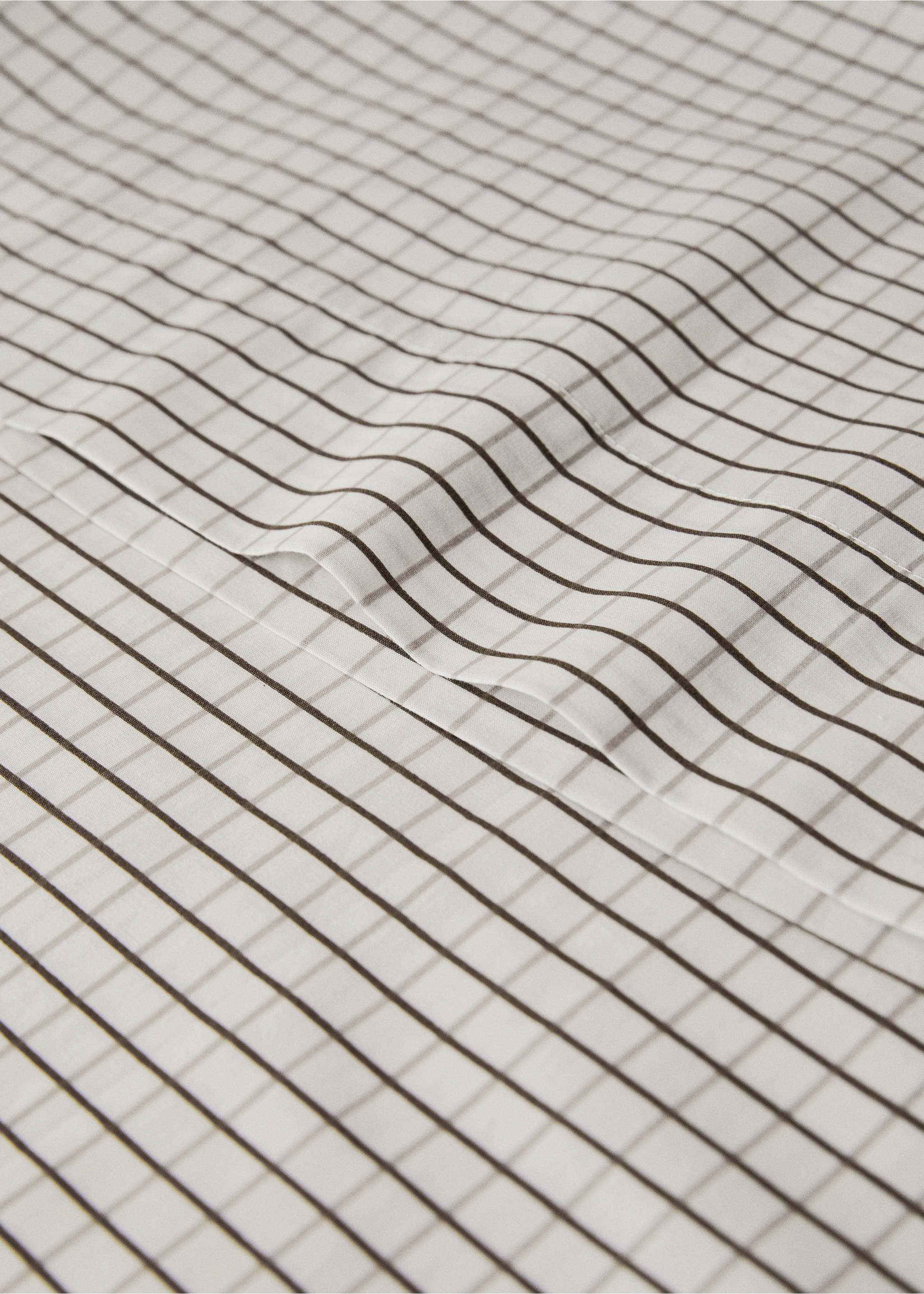 Percale cotton reversible mini-check pillowcase 45X110 cm - Details of the article 2, Coffee. Ref: 27023723-00.