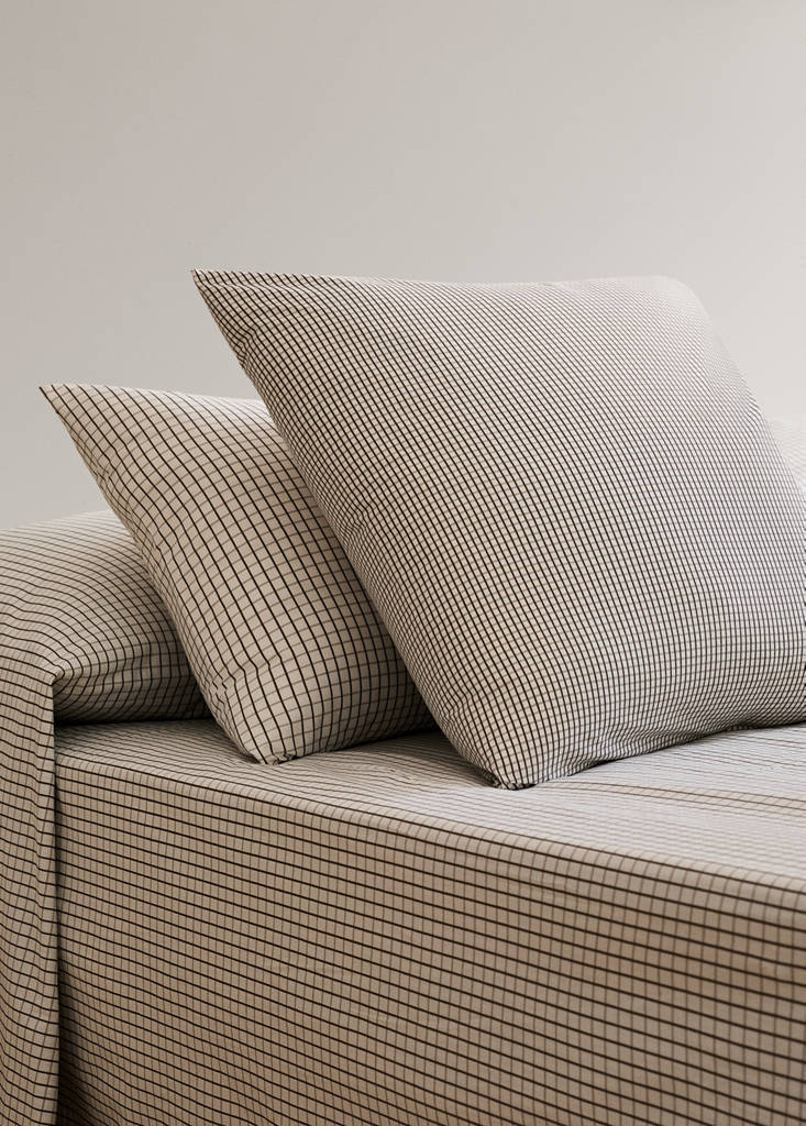 Two percale cotton reversible mini-check pillowcases 60x60 cm — Coffee