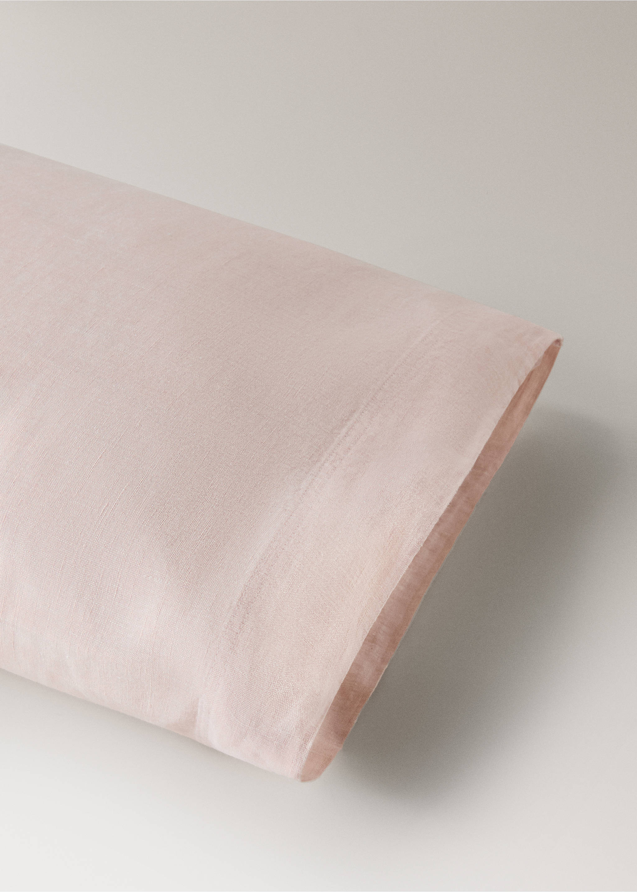 100% melange linen pillow cover 45x110cm - Details of the article 2, Pale Pink. Ref: 27023739-00.