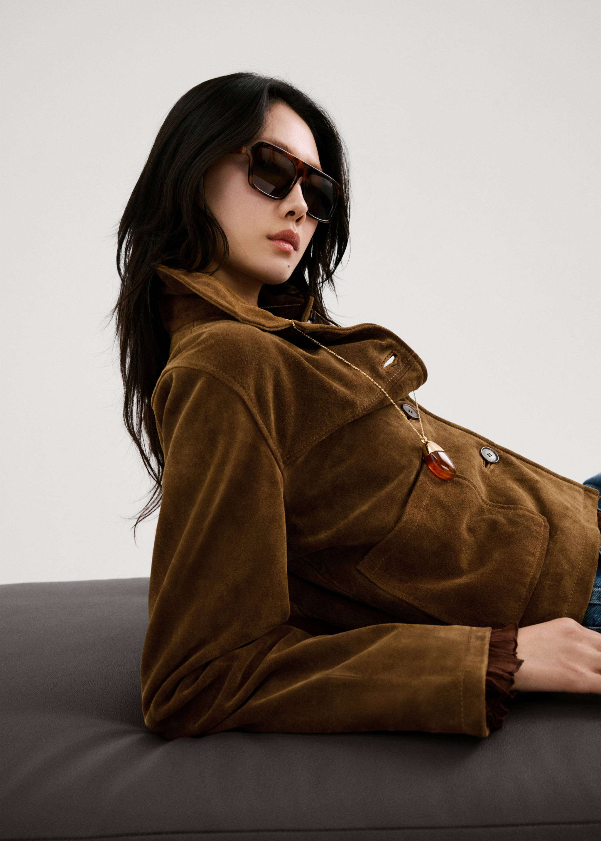 Chaqueta piel serraje botones - Detalle del artículo 1