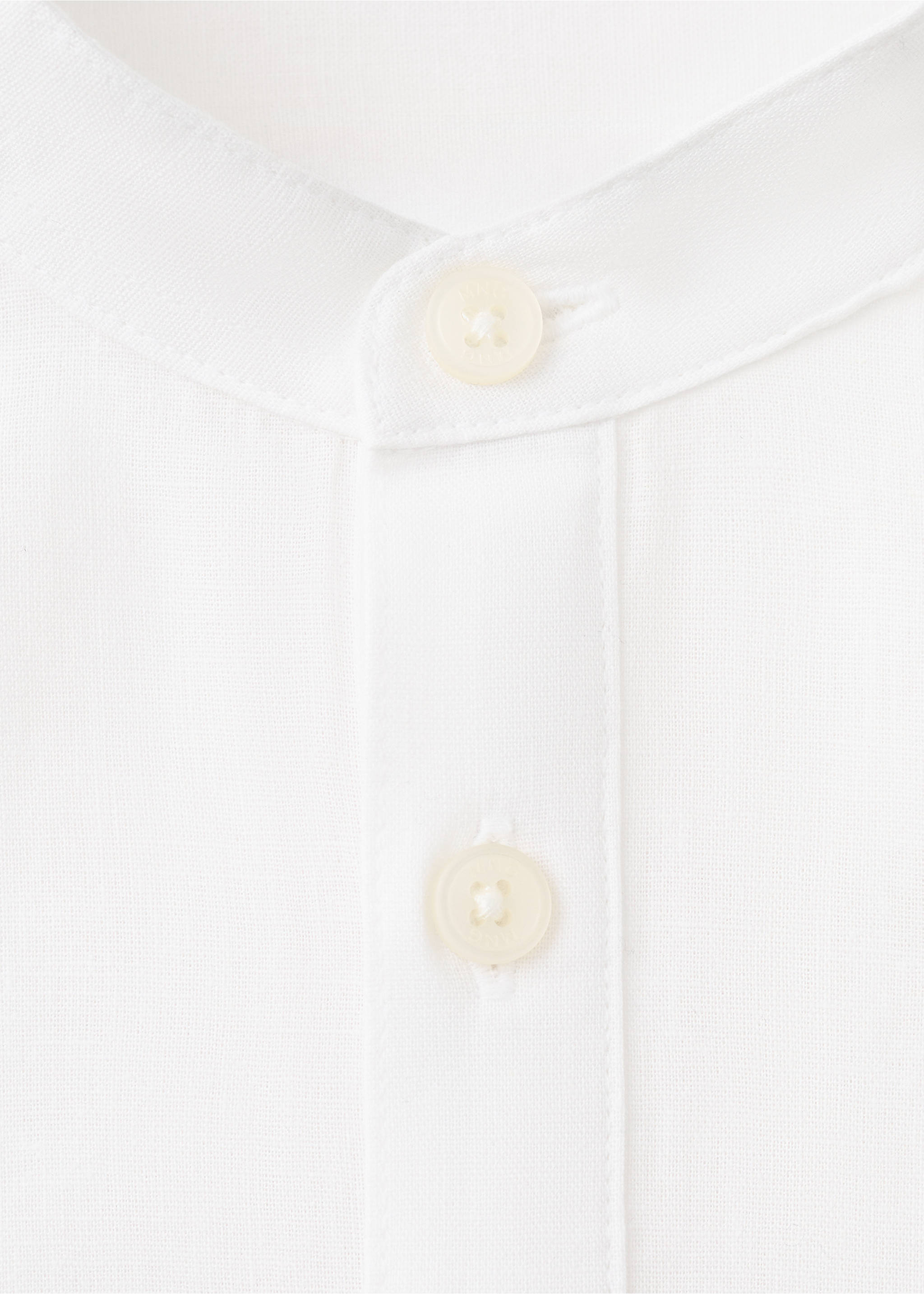 Camisa lino cuello tira - Detalle del artículo 8, Blanco. Ref: 27024055-00.