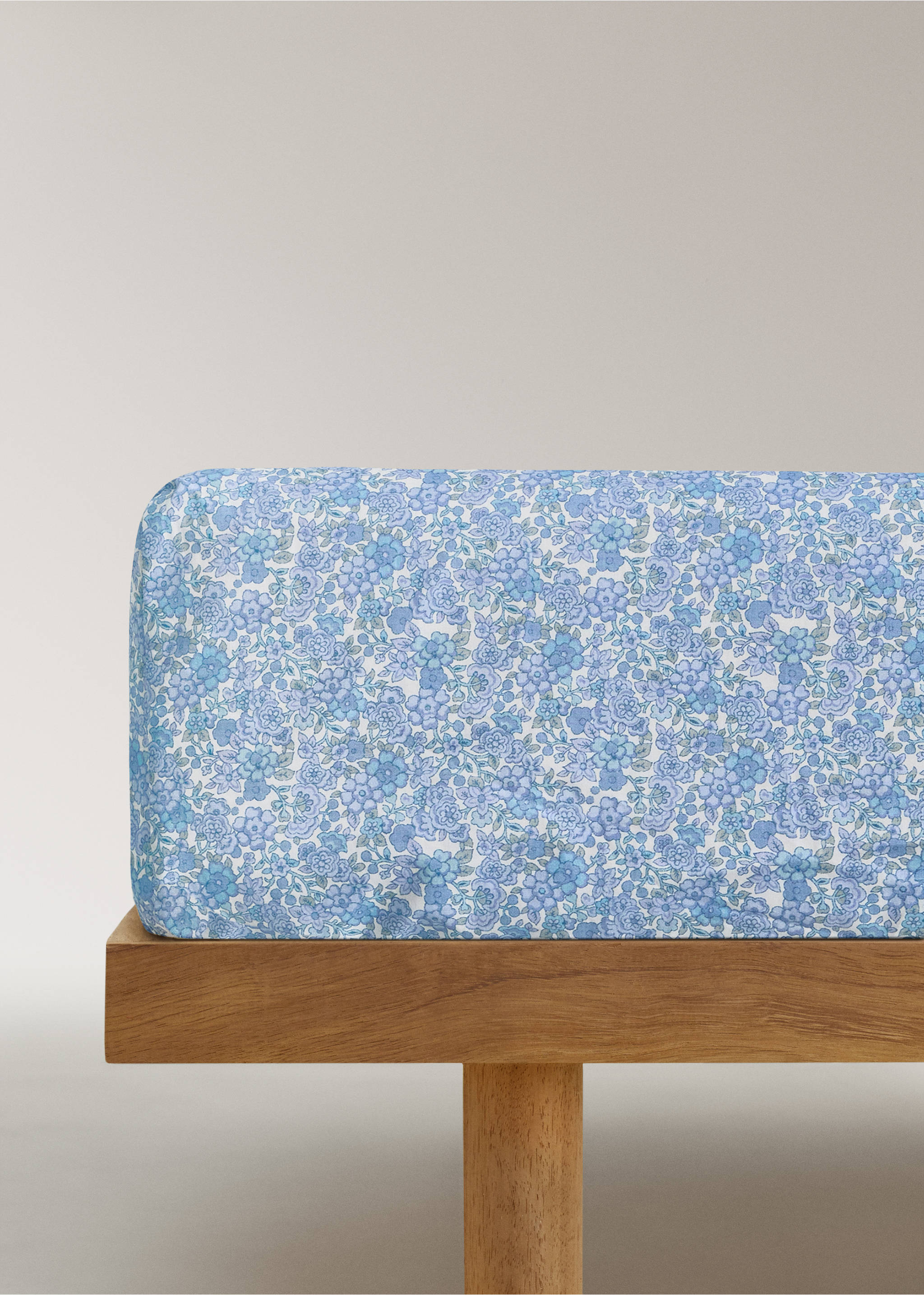 Children's percale fitted sheet with floral design 135/140 cm - Article without model, Blue. Ref: 27024060-00.