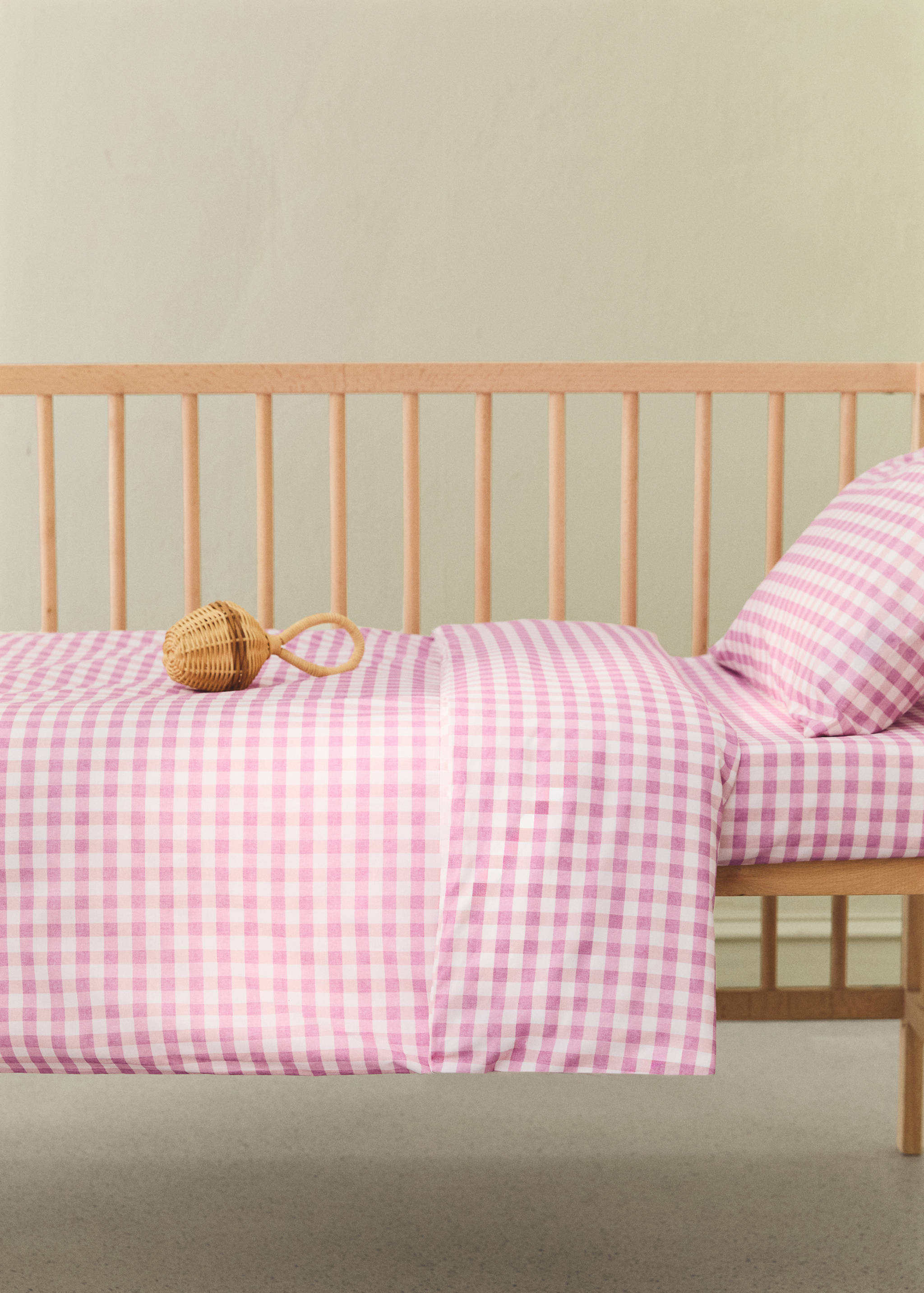 Cot bed duvet cover in cotton with Vichy checks - General plane