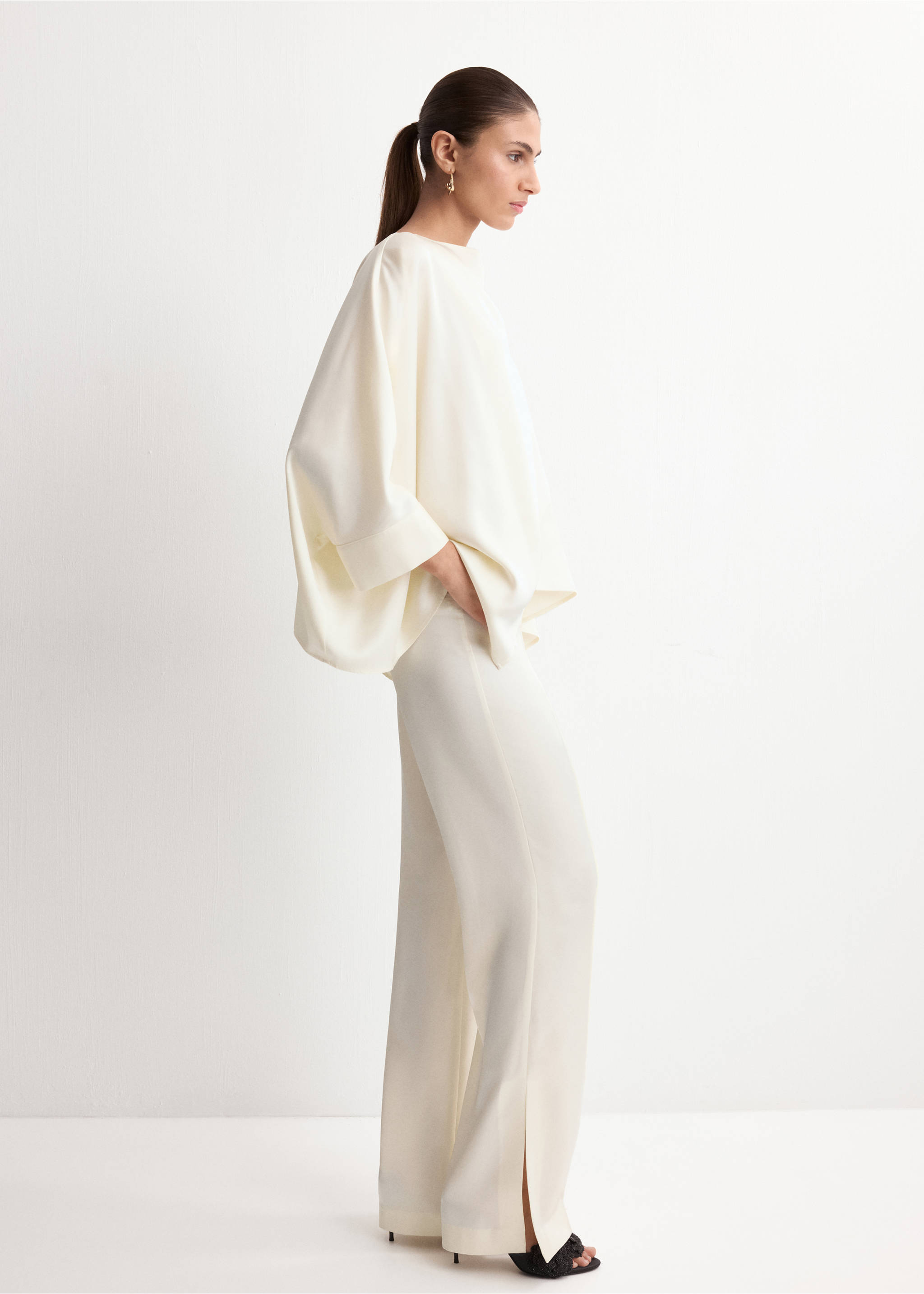 珠宝扣缎面长裤 - null, 米色. Ref: 27024077-00.