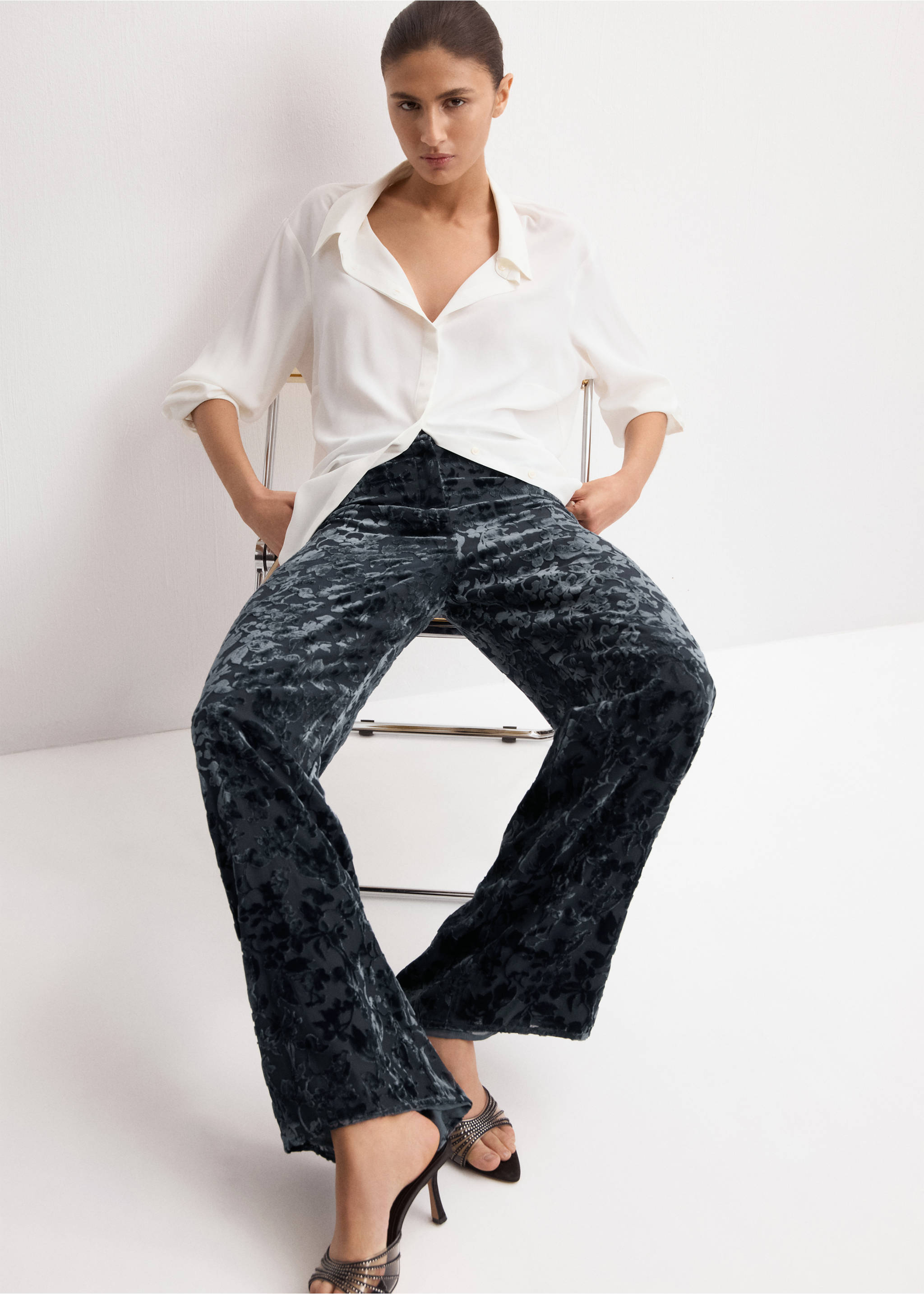 烂花工艺直筒裤 - null, 夜蓝. Ref: 27024084-00.