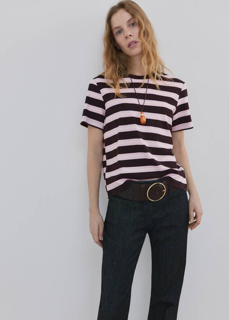 Striped short-sleeved t-shirt — Brown