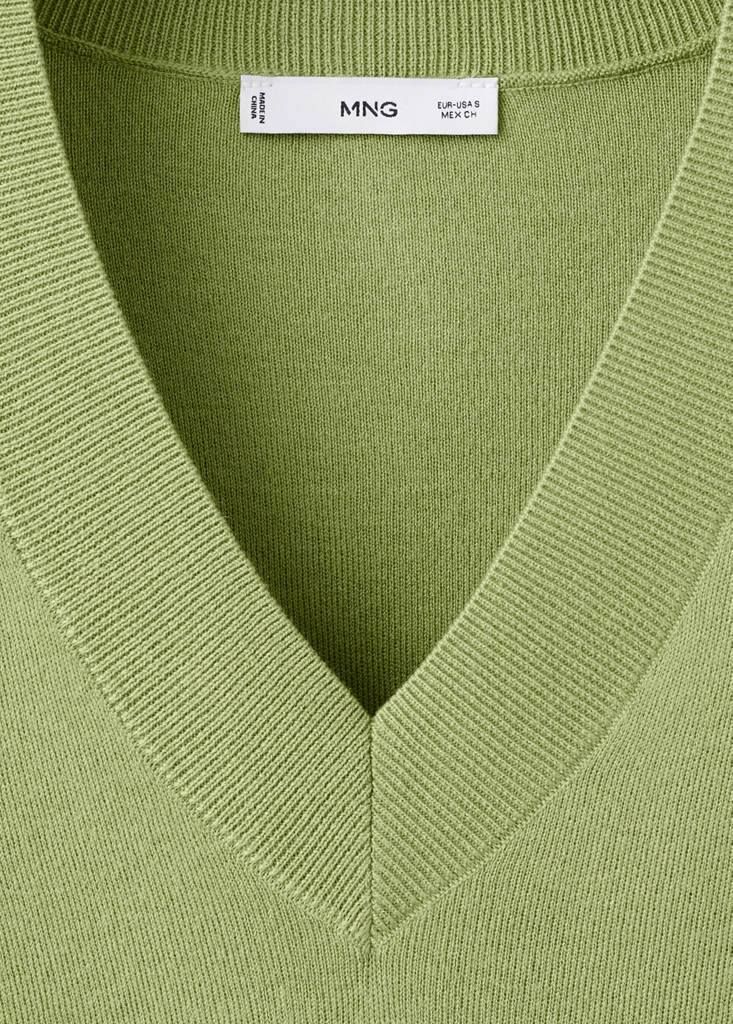 V-neck knit sweater — Green