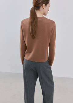 Round-neck knitted sweater — Medium Brown 3